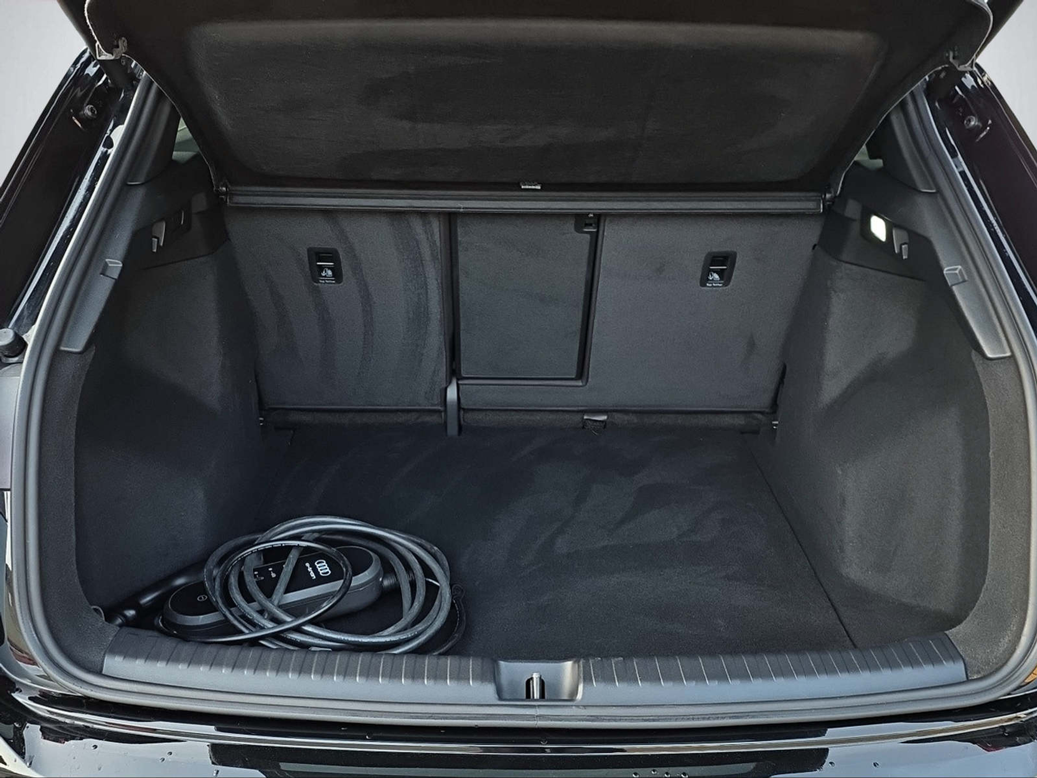 listing desktop thumbnail image 11