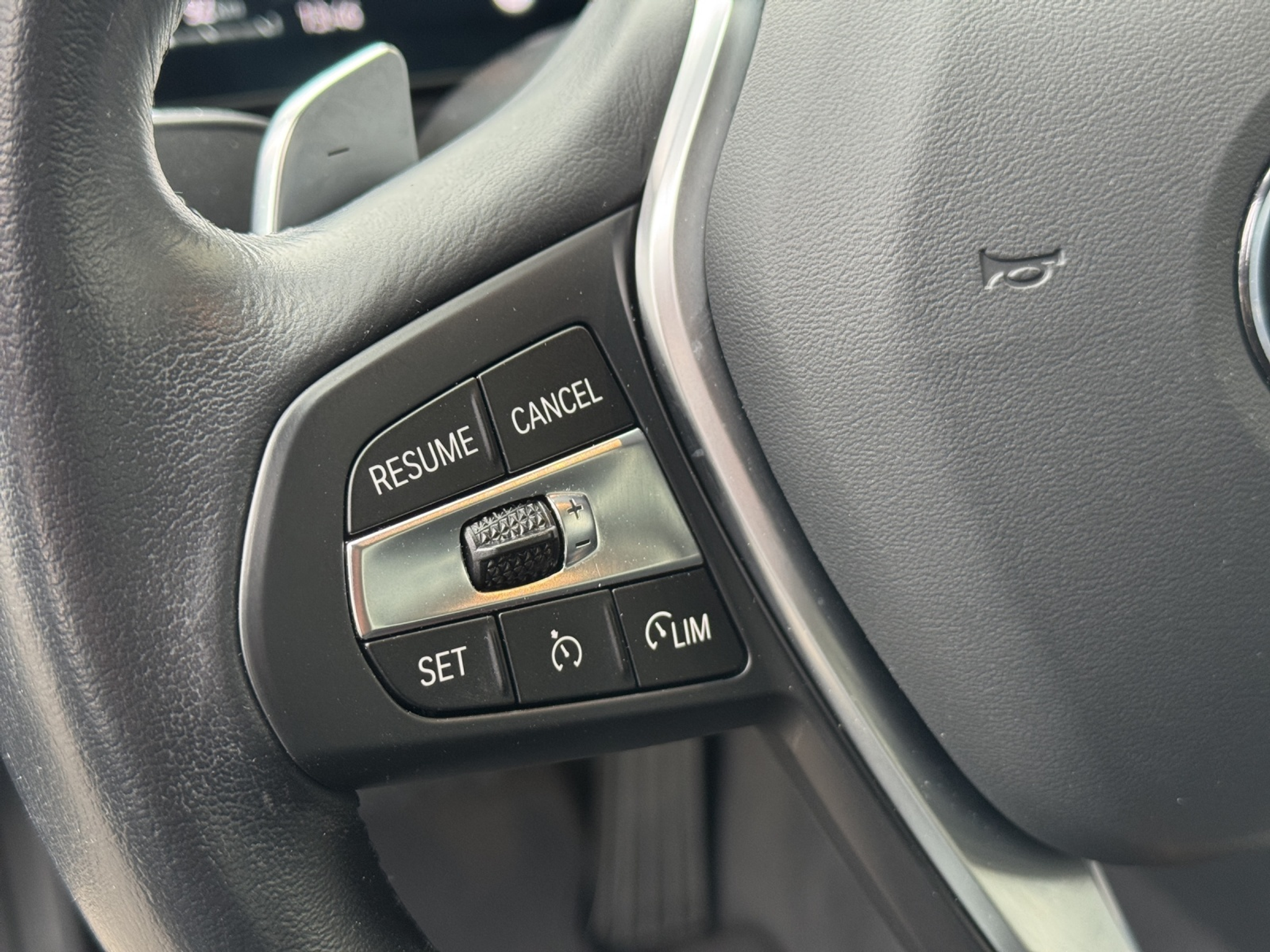 listing desktop thumbnail image 9