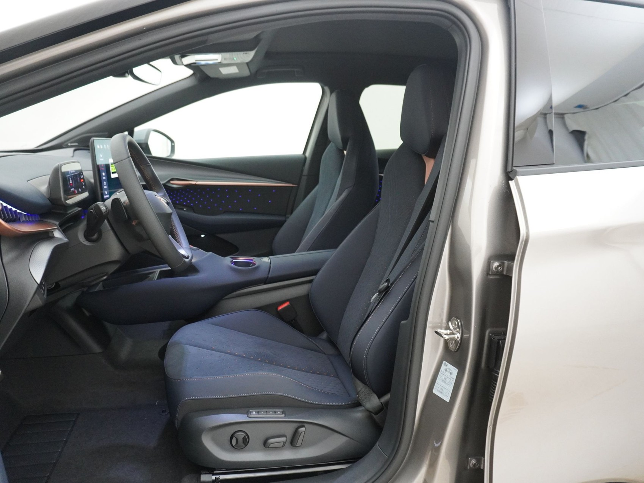 listing desktop thumbnail image 13