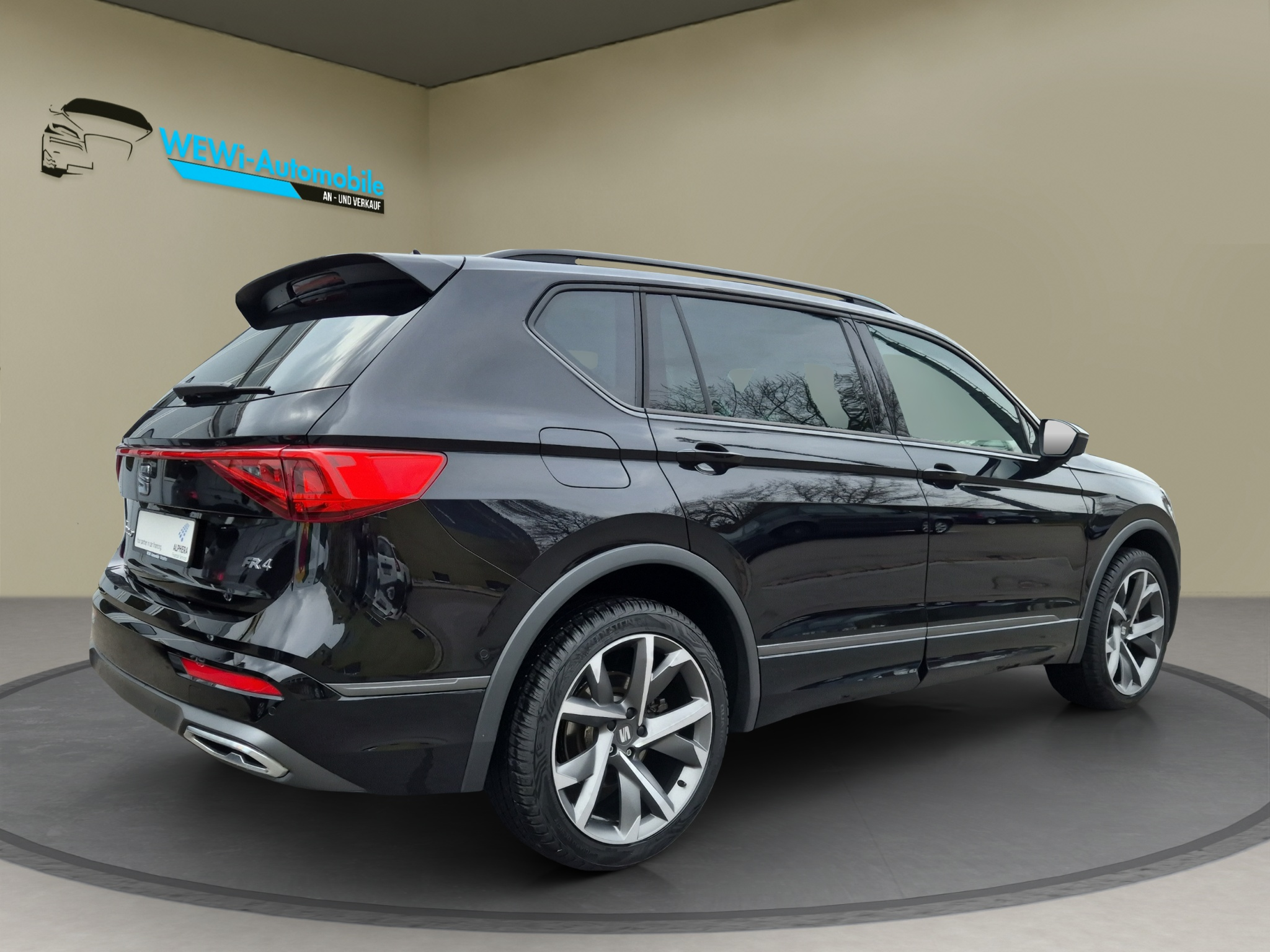 listing desktop thumbnail image 4