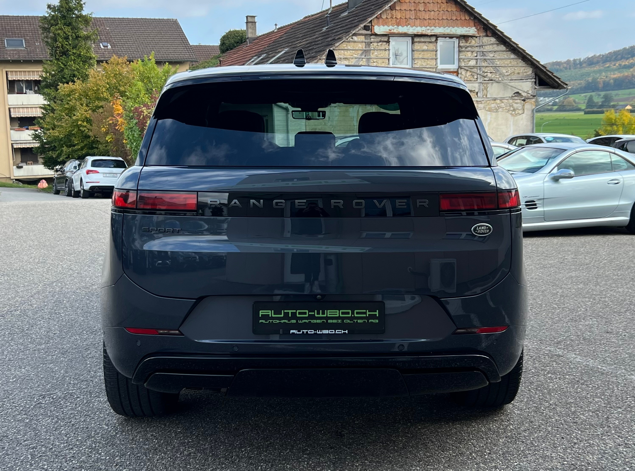 listing desktop thumbnail image 5