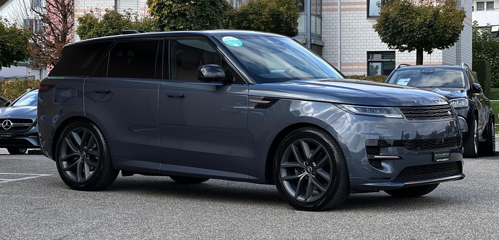 listing desktop thumbnail image 2