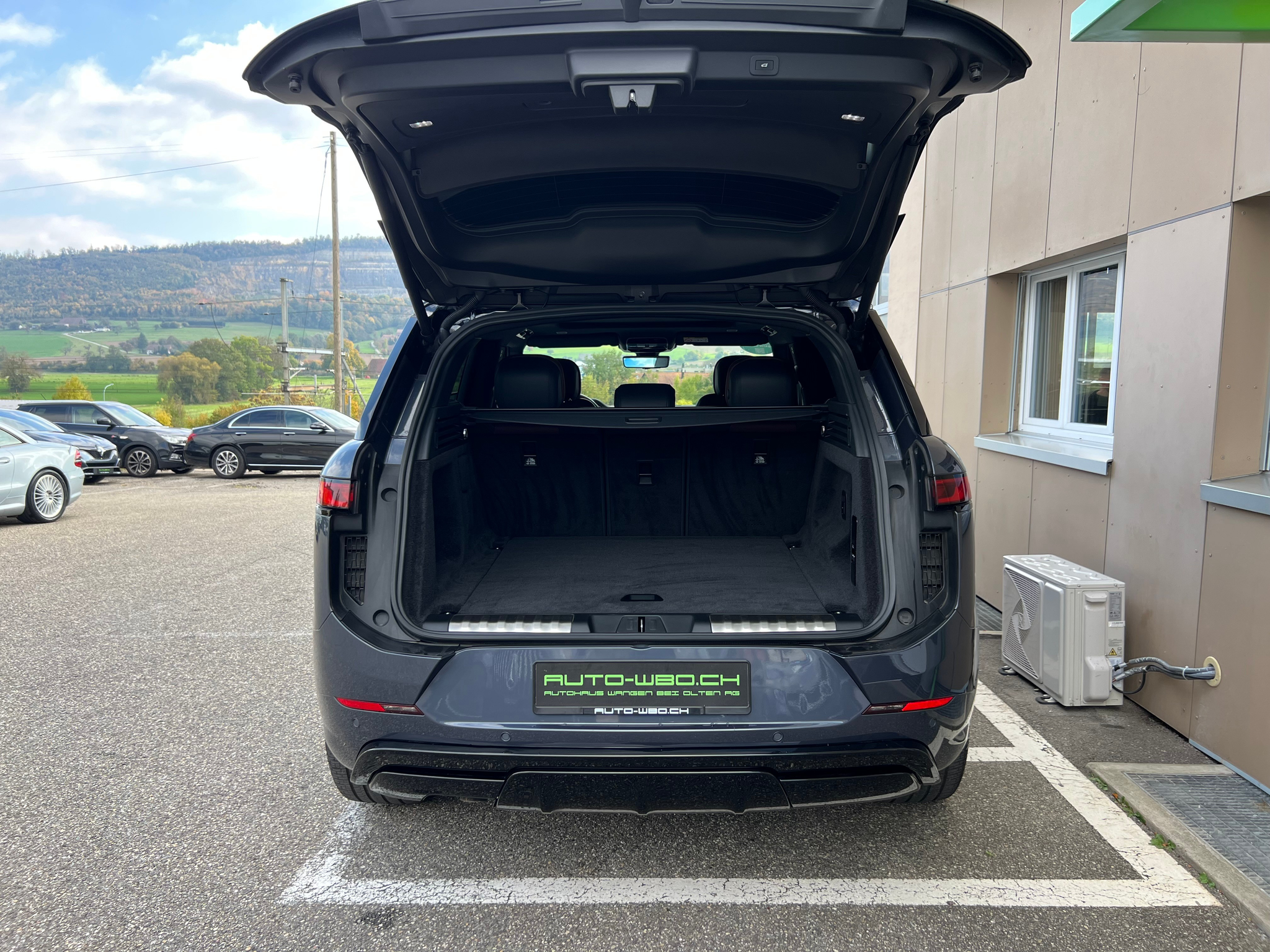 listing desktop thumbnail image 29