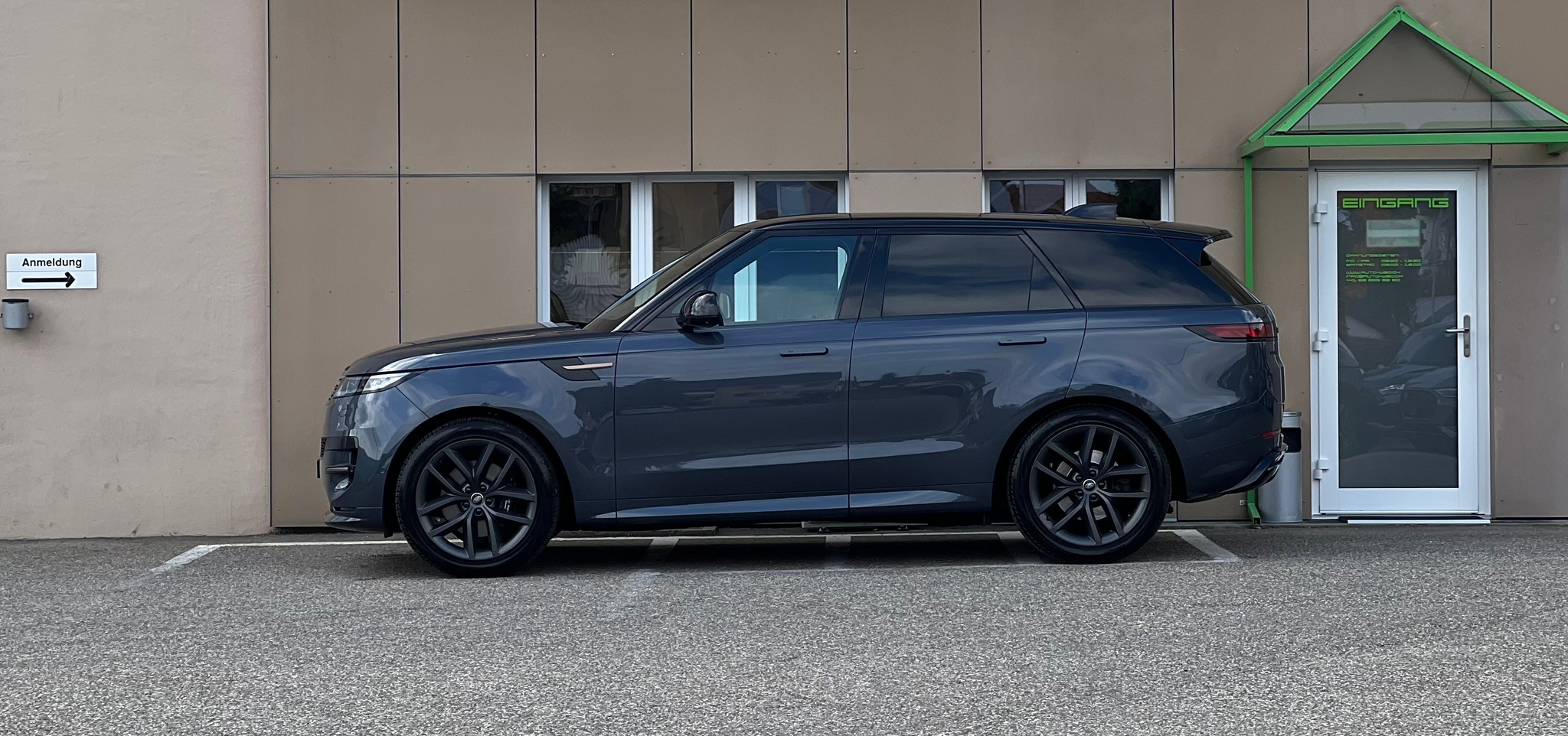 listing desktop thumbnail image 7