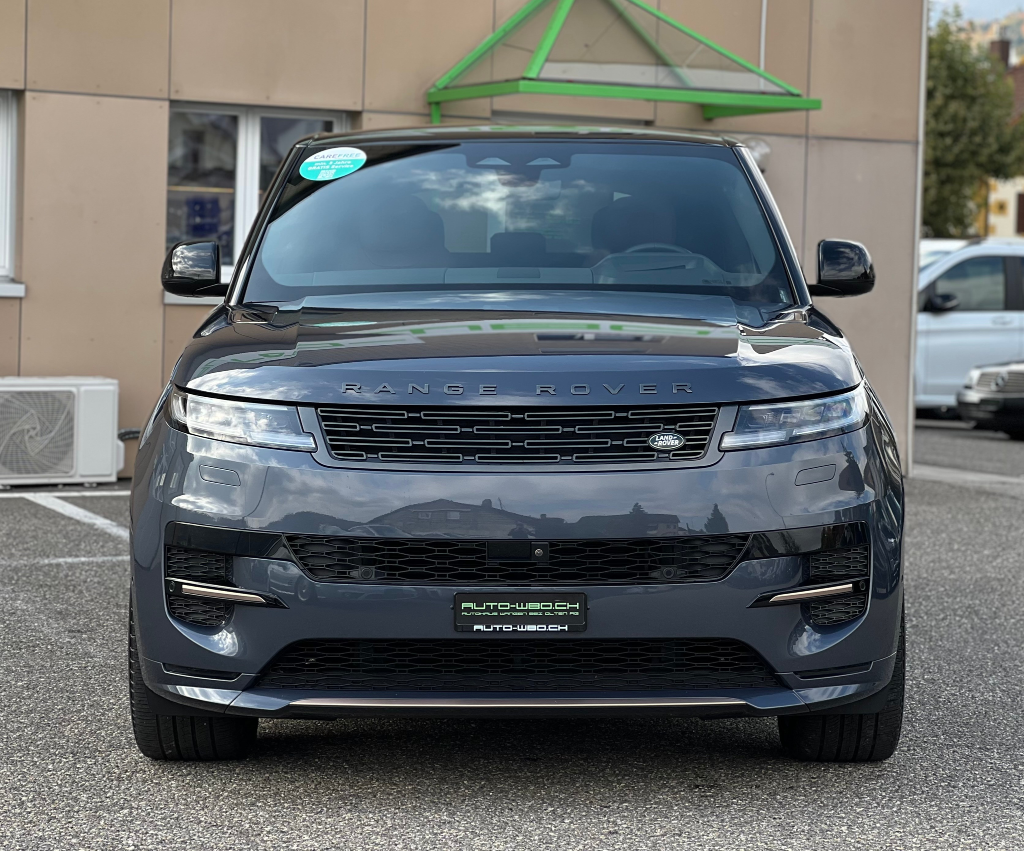 listing desktop thumbnail image 1