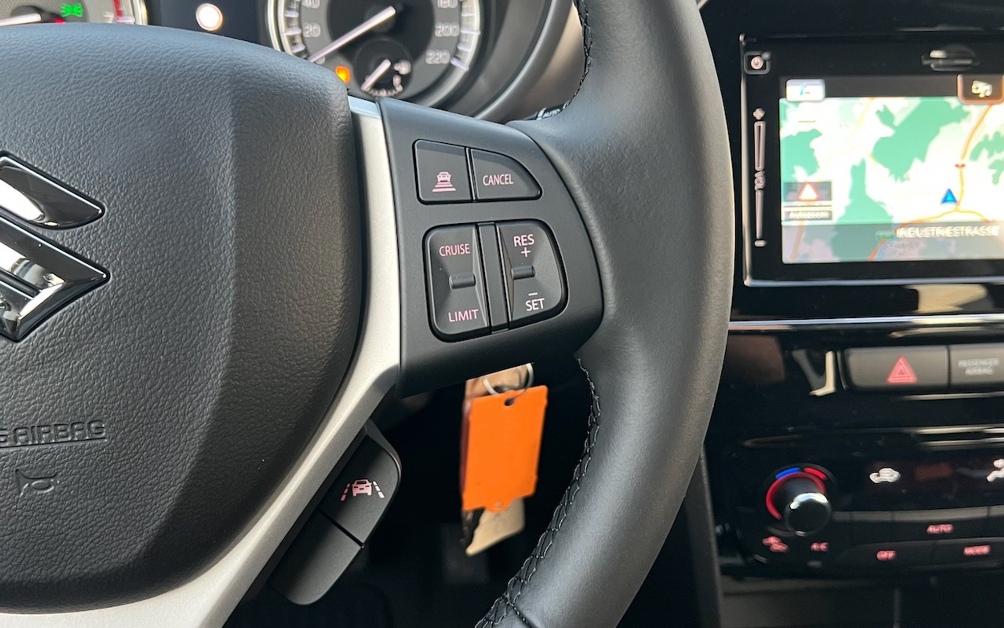 listing desktop thumbnail image 17