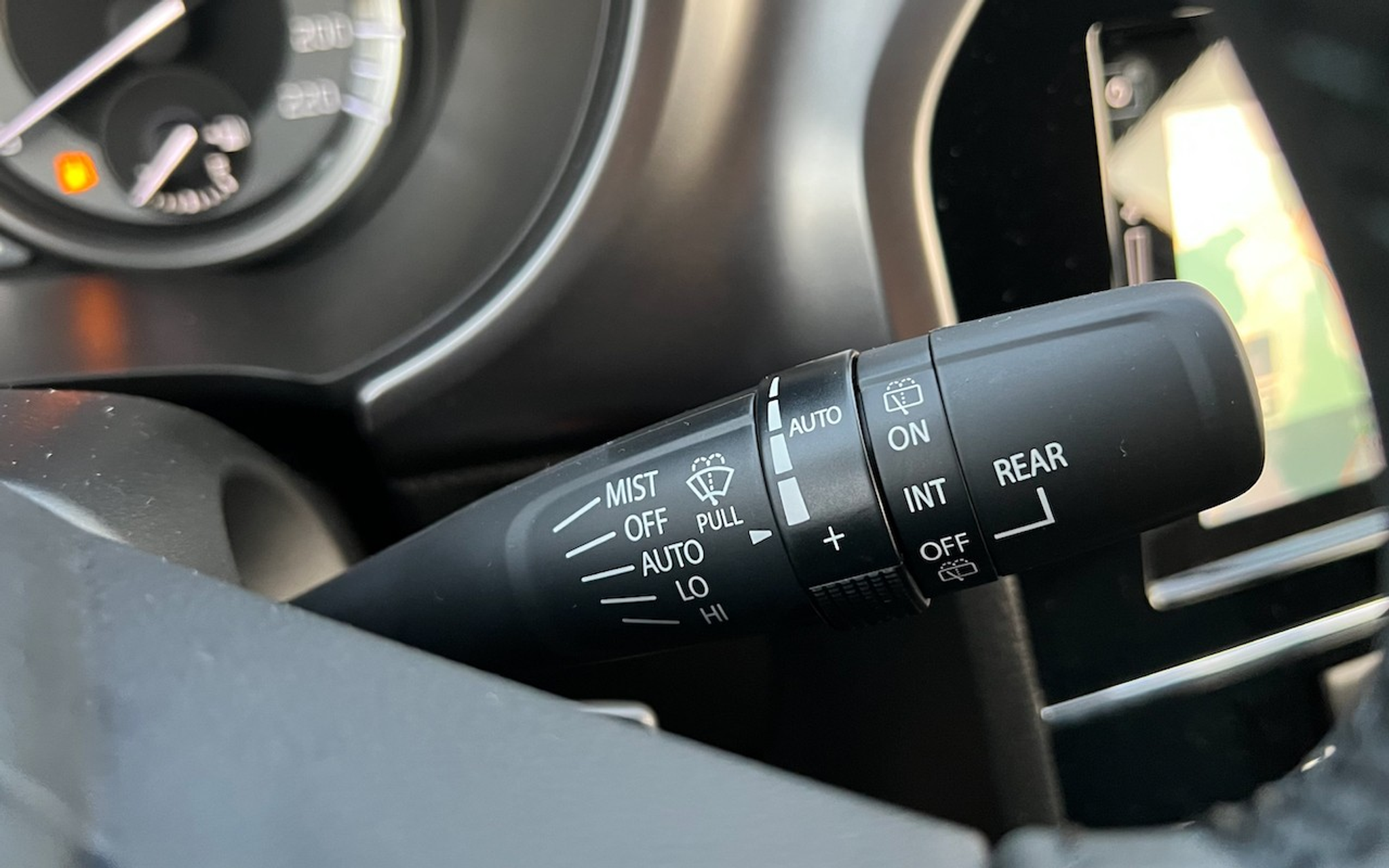 listing desktop thumbnail image 18