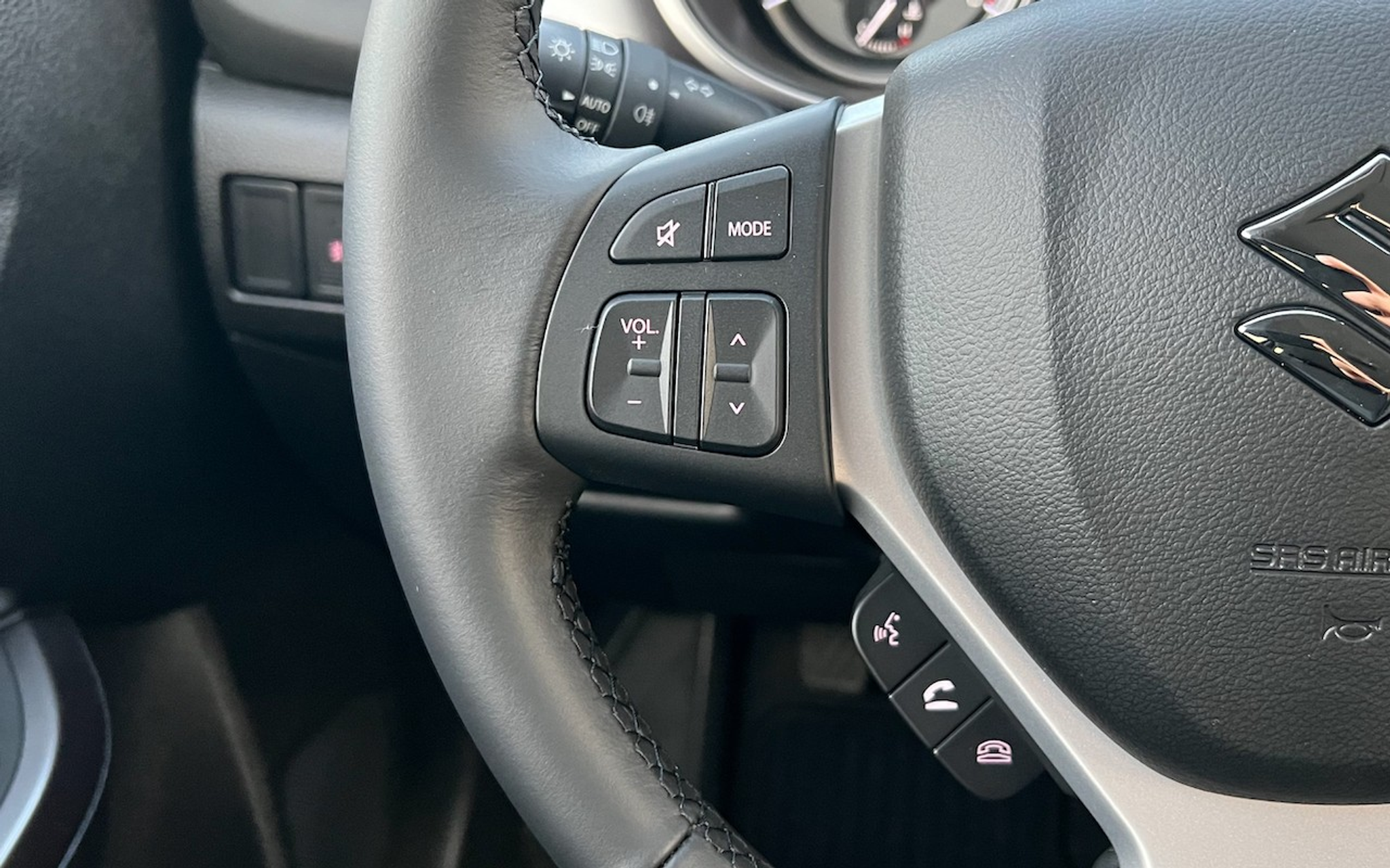 listing desktop thumbnail image 15