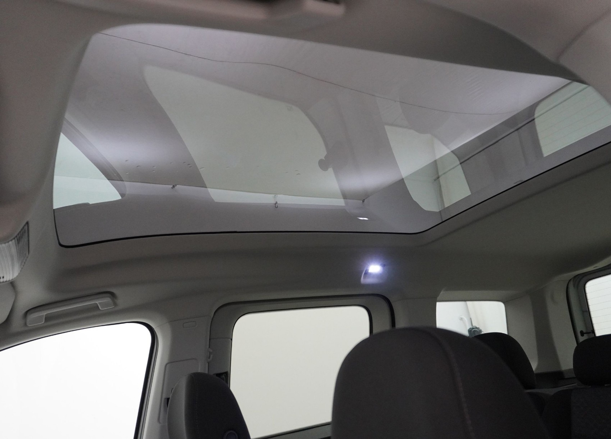 listing desktop thumbnail image 12