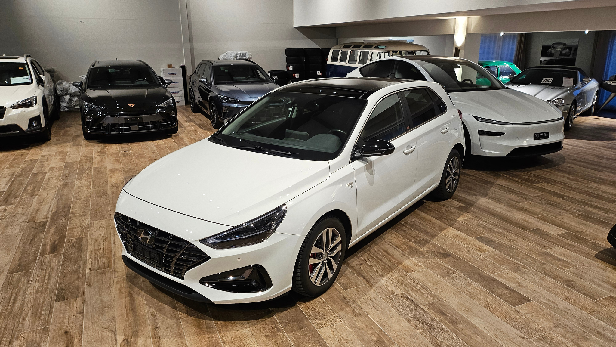 listing desktop thumbnail image 1