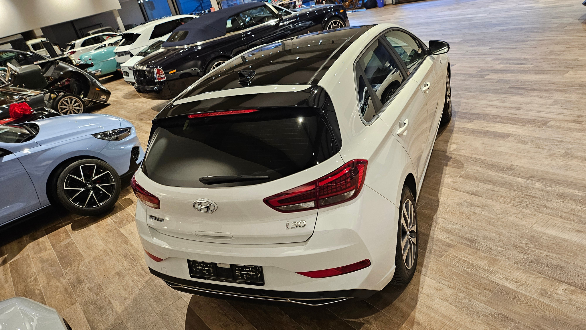 listing desktop thumbnail image 11