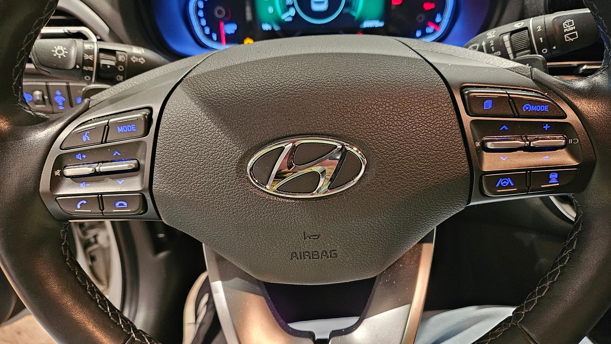 listing desktop thumbnail image 28