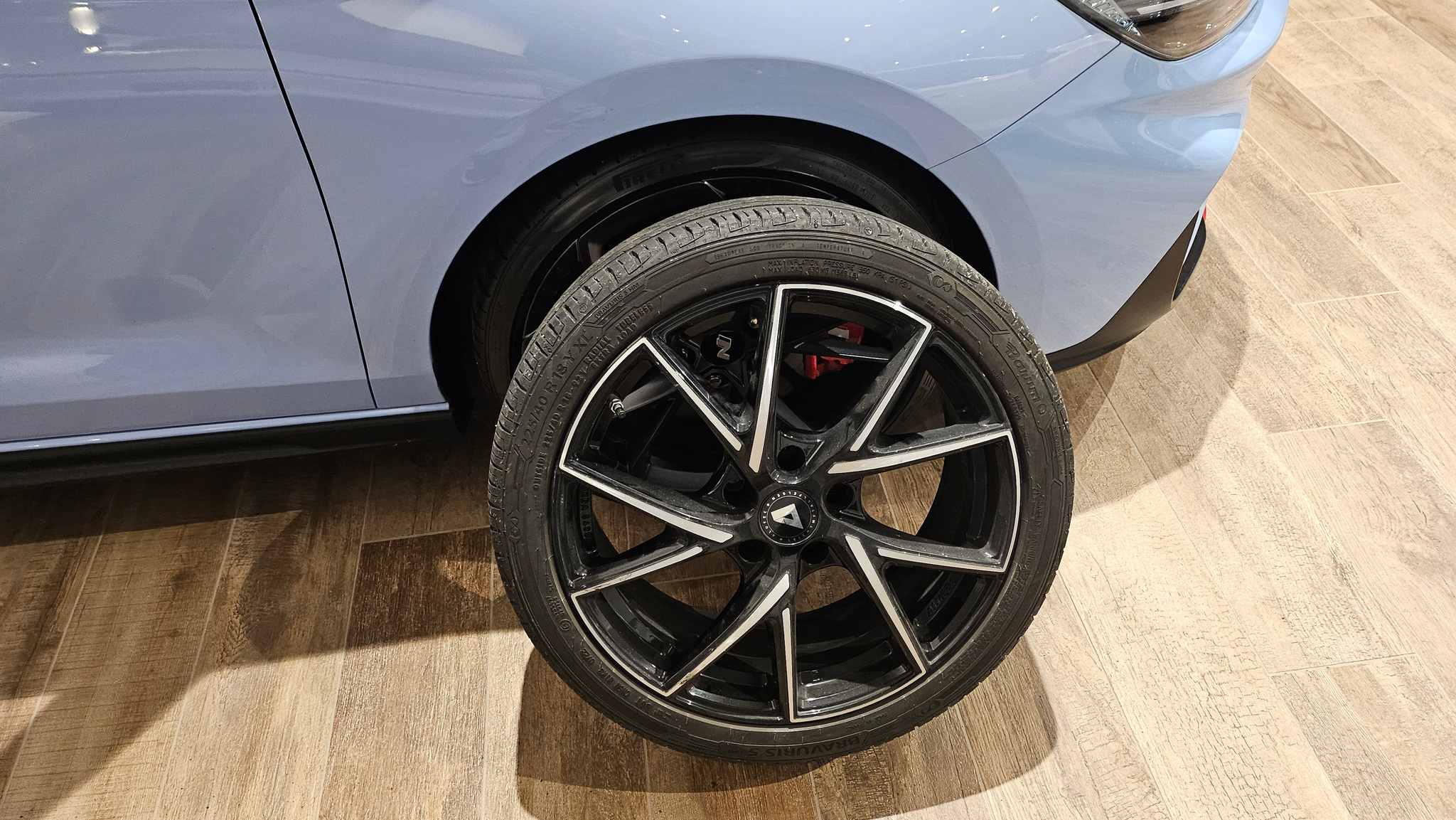 listing desktop thumbnail image 16