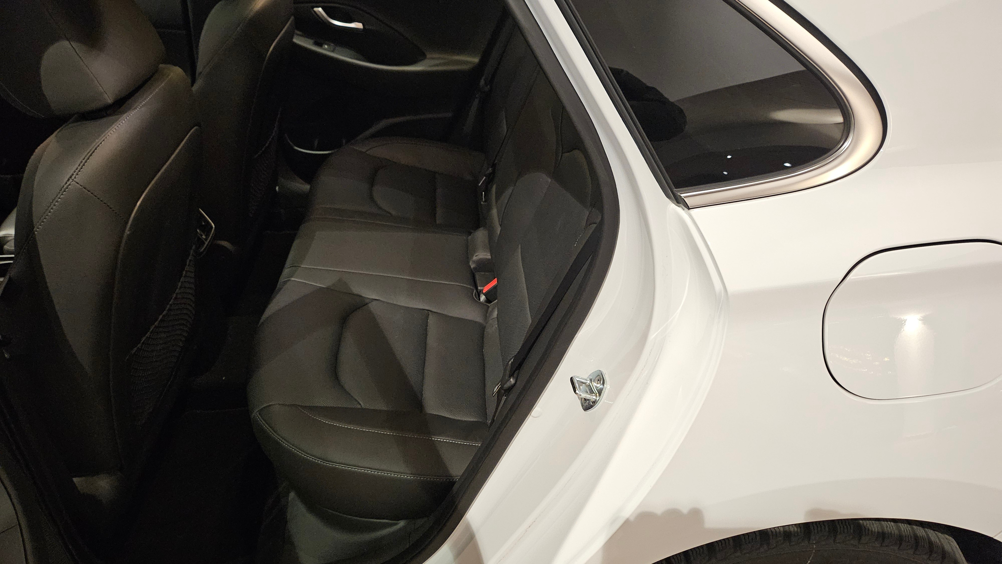 listing desktop thumbnail image 22