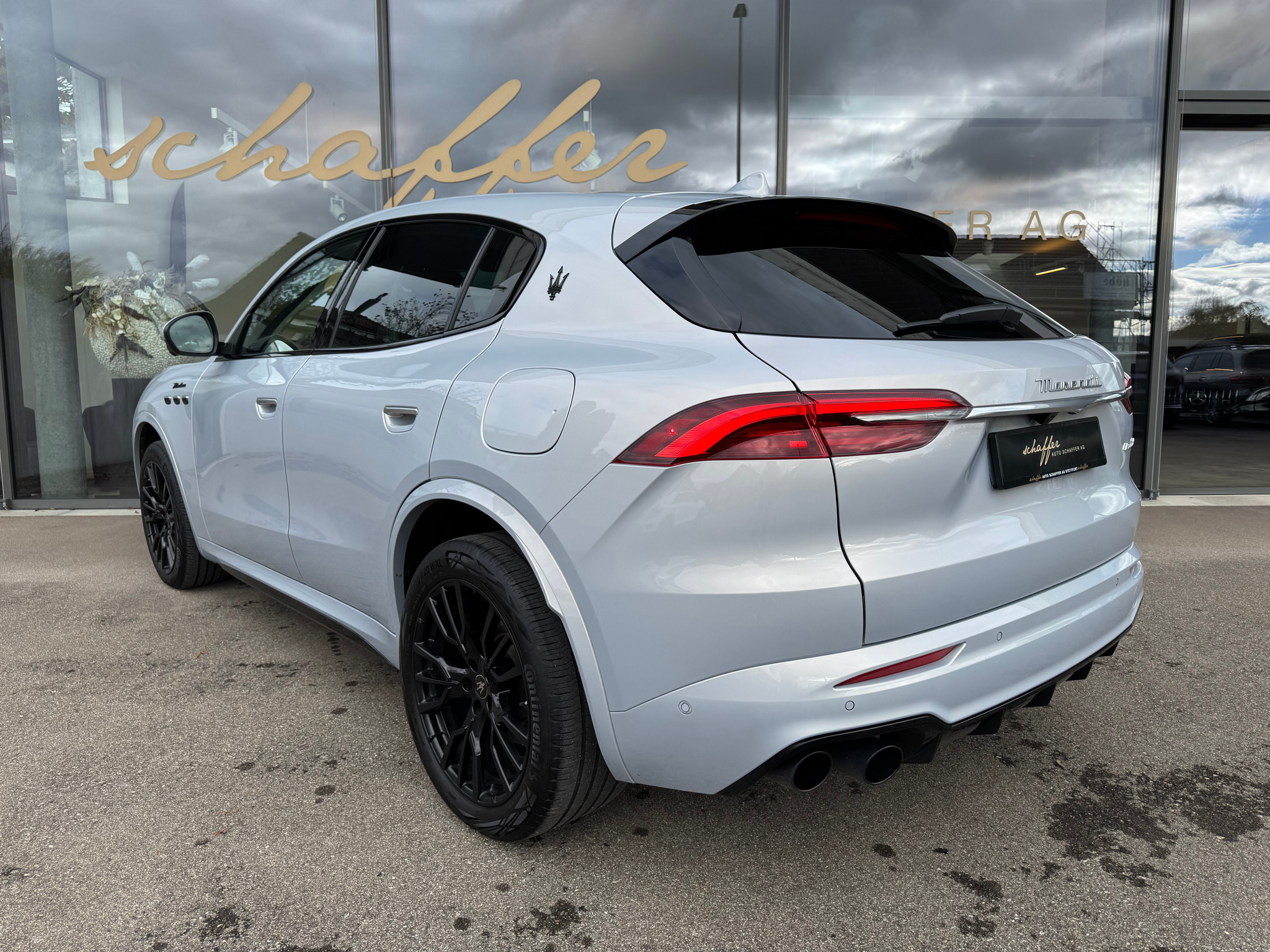 listing desktop thumbnail image 6