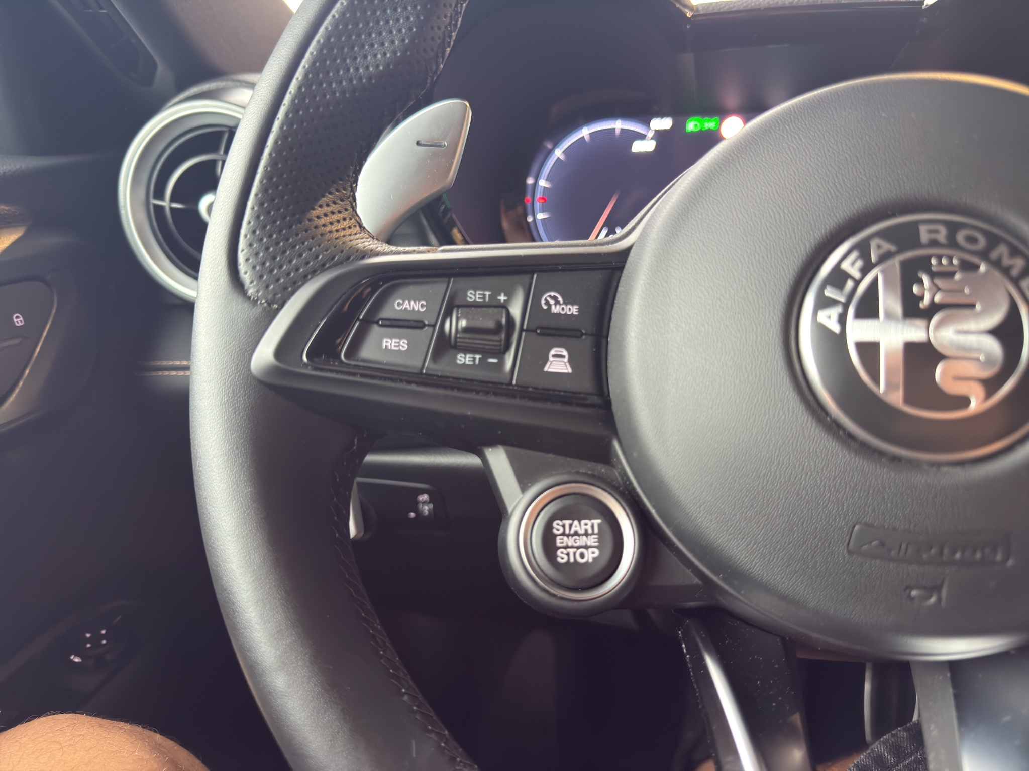 listing desktop thumbnail image 26