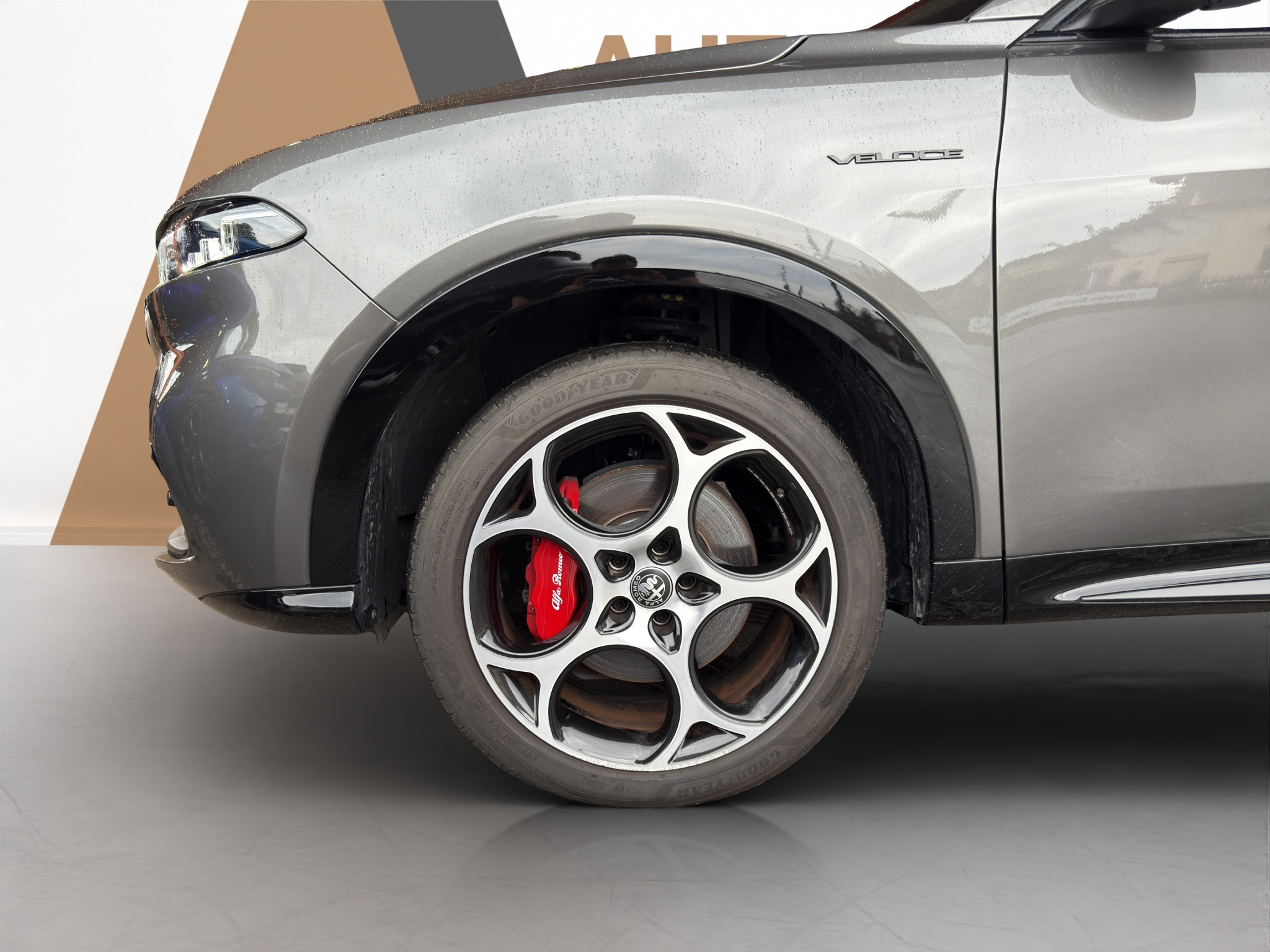 listing desktop thumbnail image 18