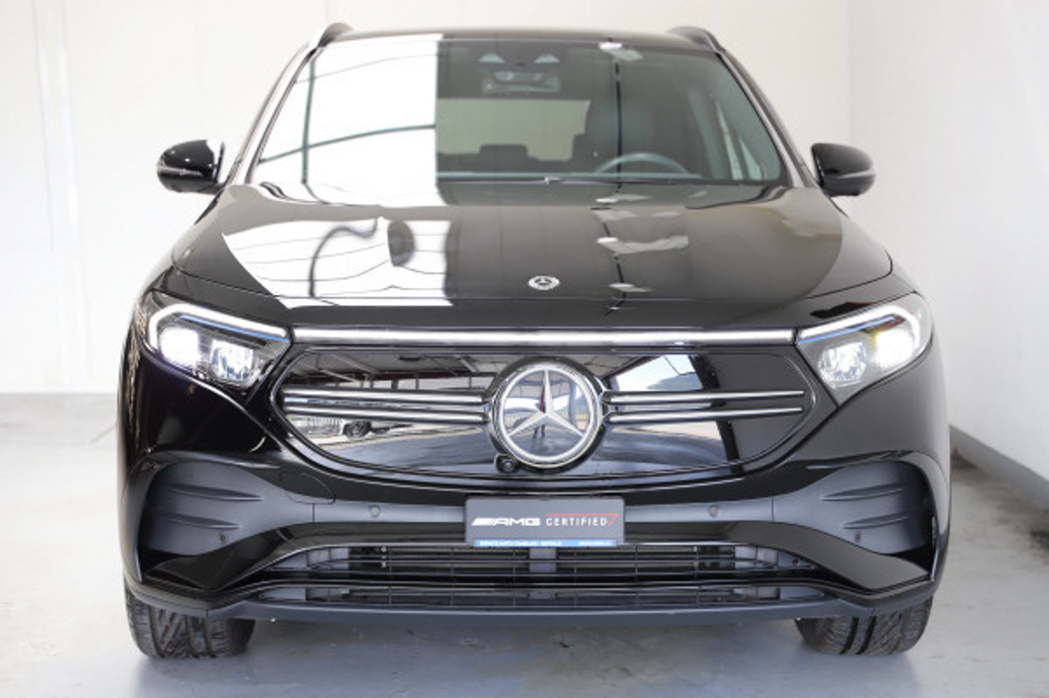 listing desktop thumbnail image 4