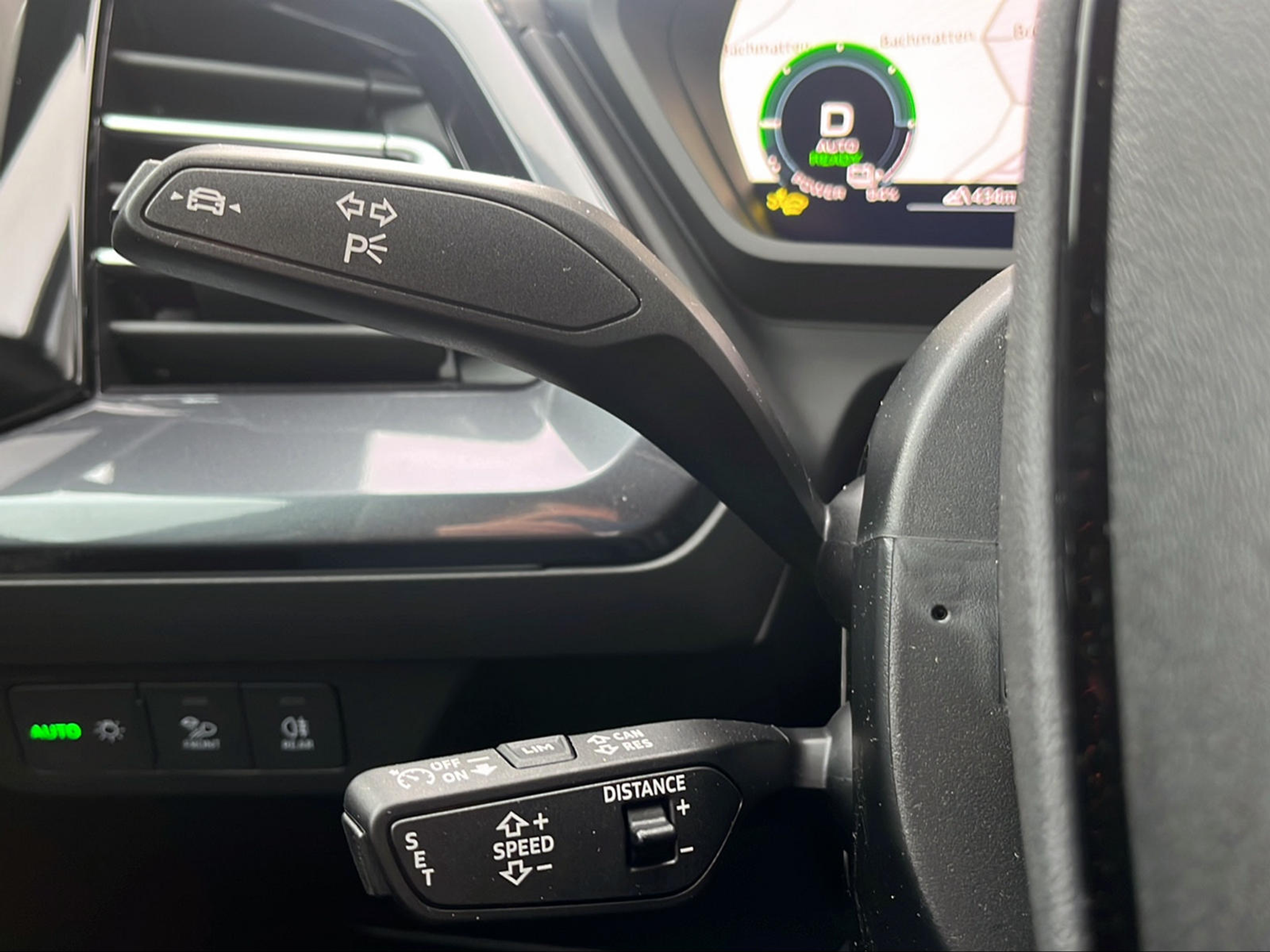 listing desktop thumbnail image 18