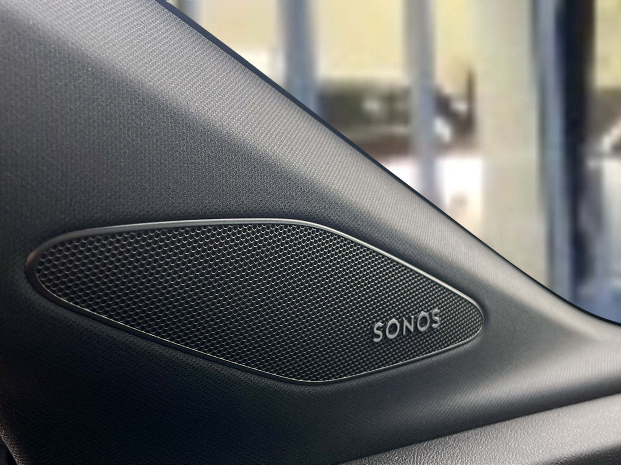 listing desktop thumbnail image 19