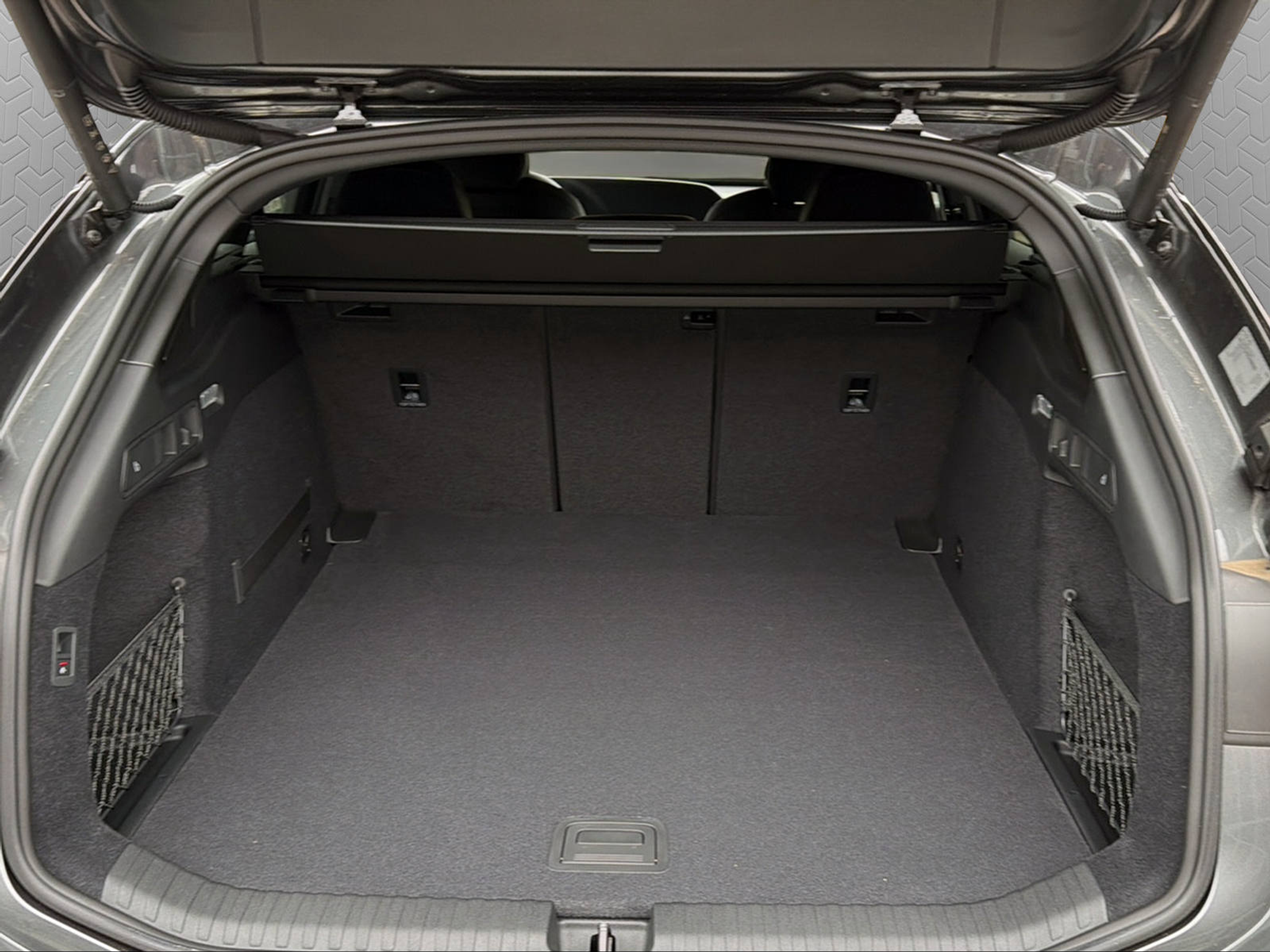 listing desktop thumbnail image 13