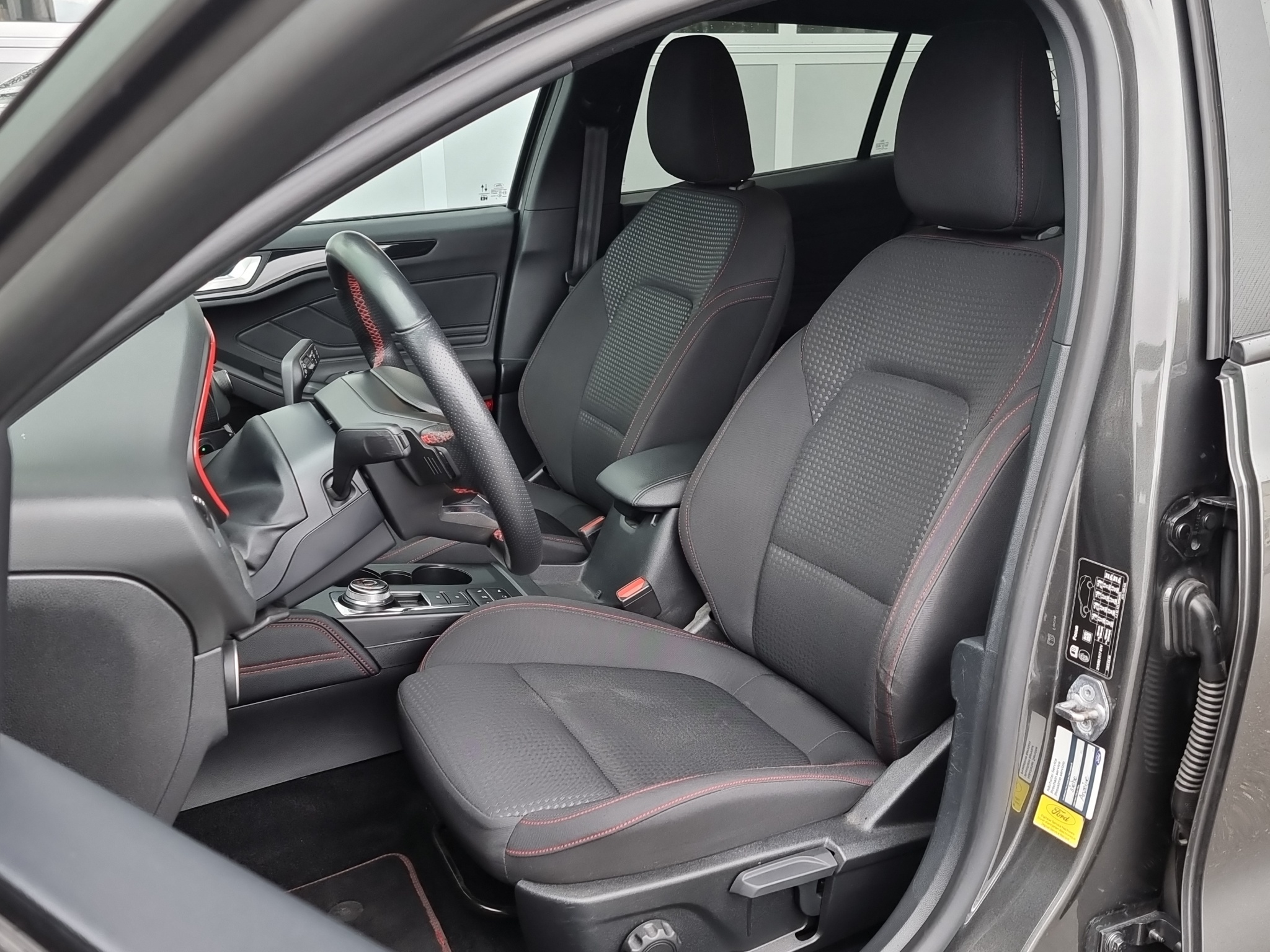 listing desktop thumbnail image 12