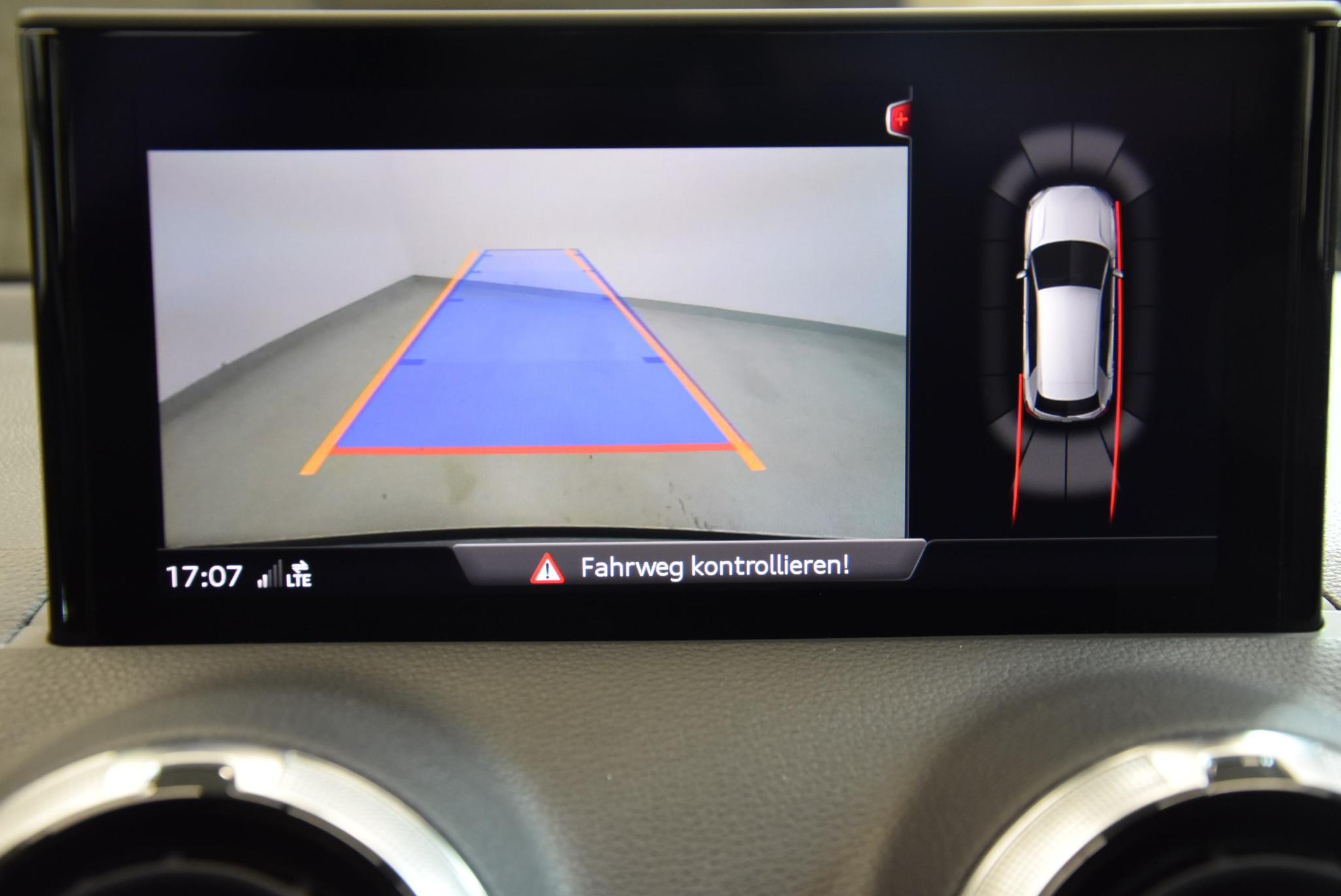 listing desktop thumbnail image 10