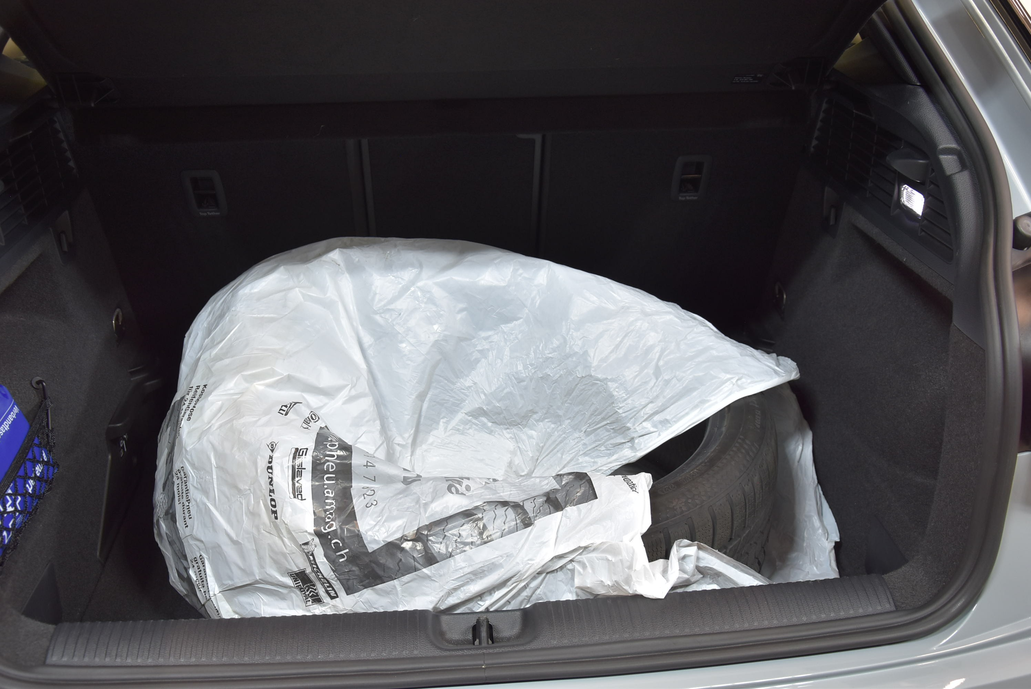 listing desktop thumbnail image 11