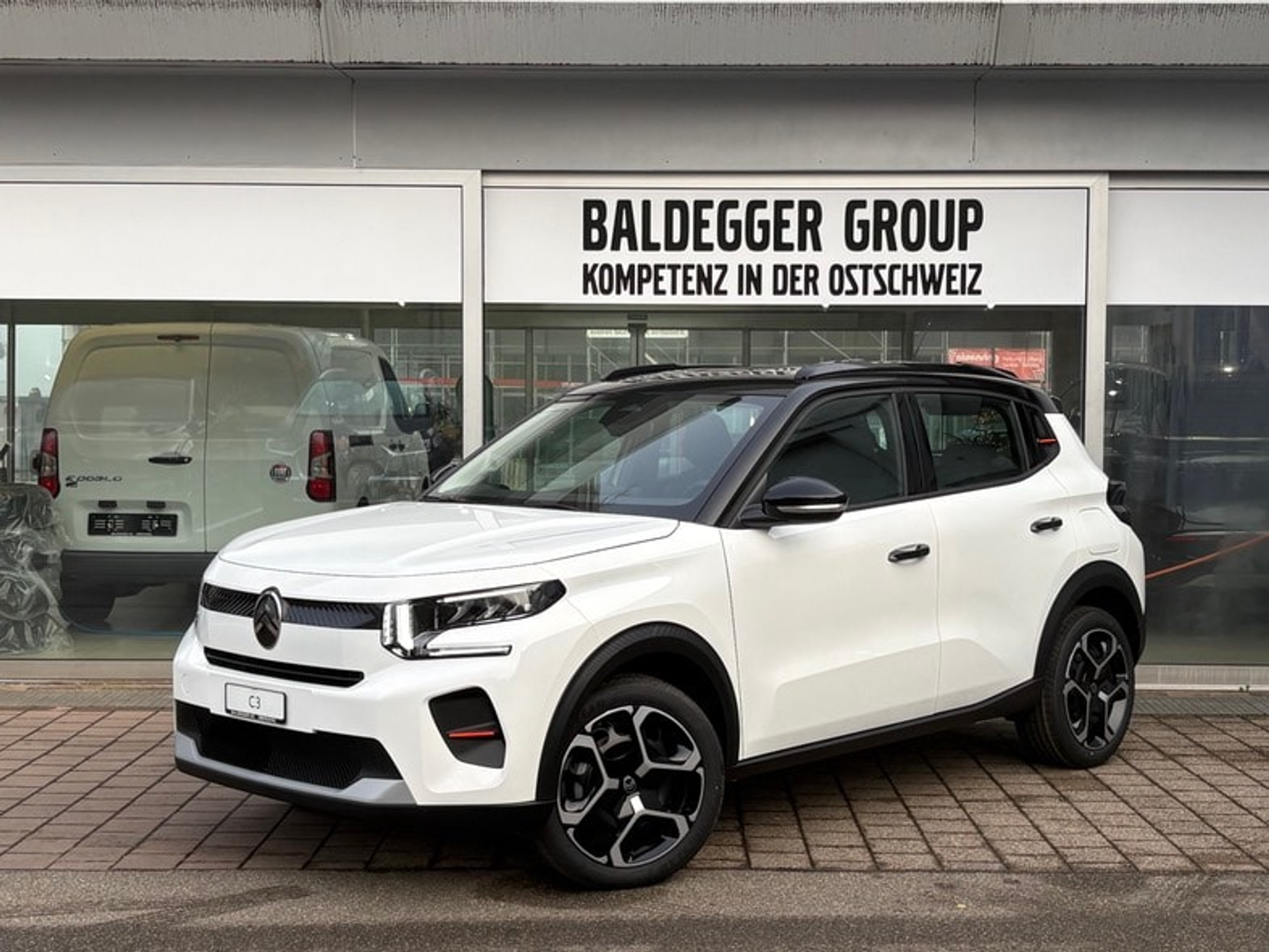 listing desktop thumbnail image 0