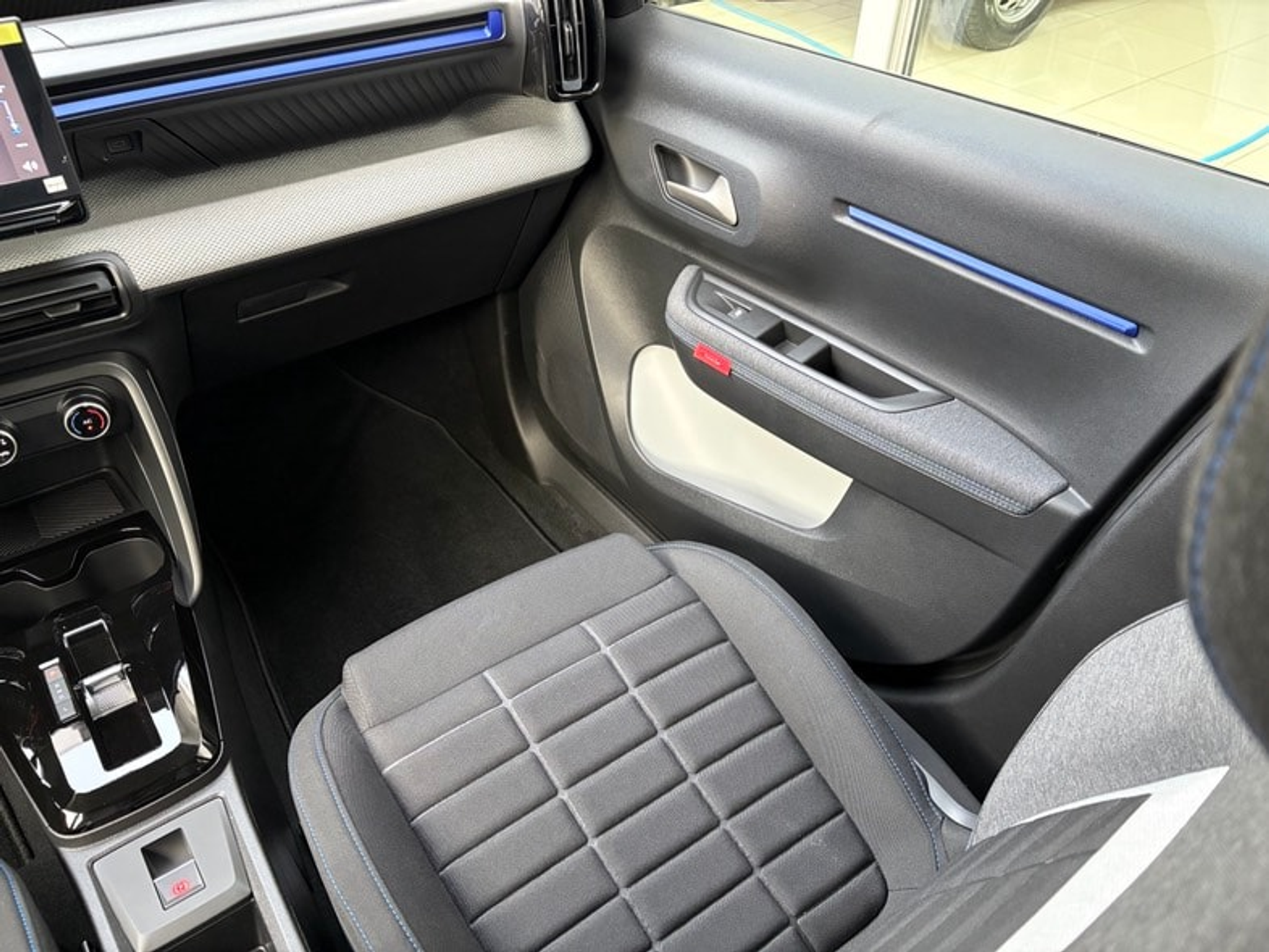 listing desktop thumbnail image 13