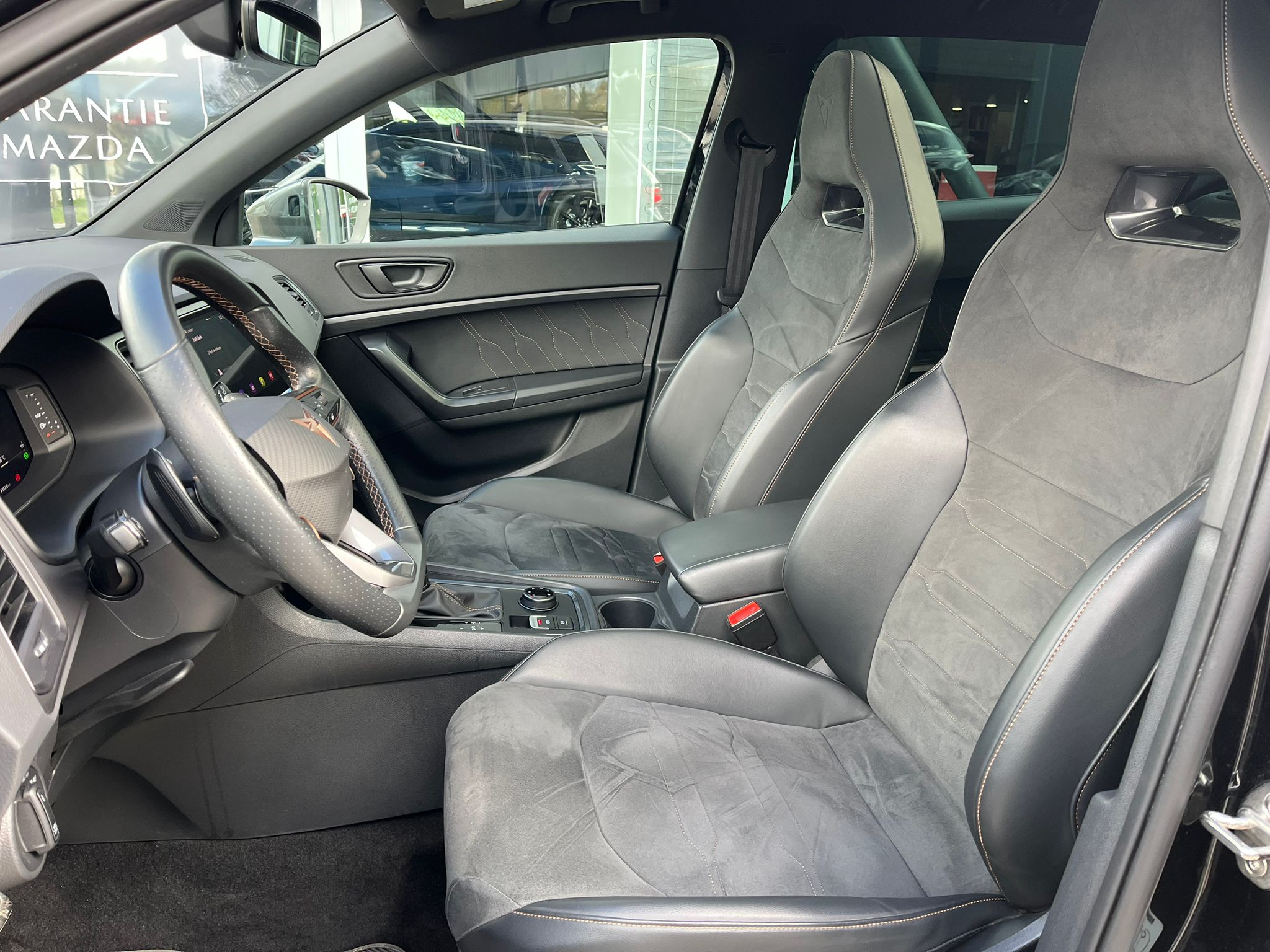 listing desktop thumbnail image 9