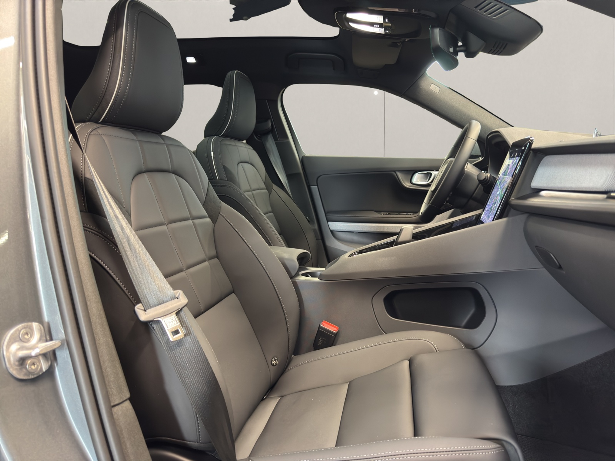 listing desktop thumbnail image 12