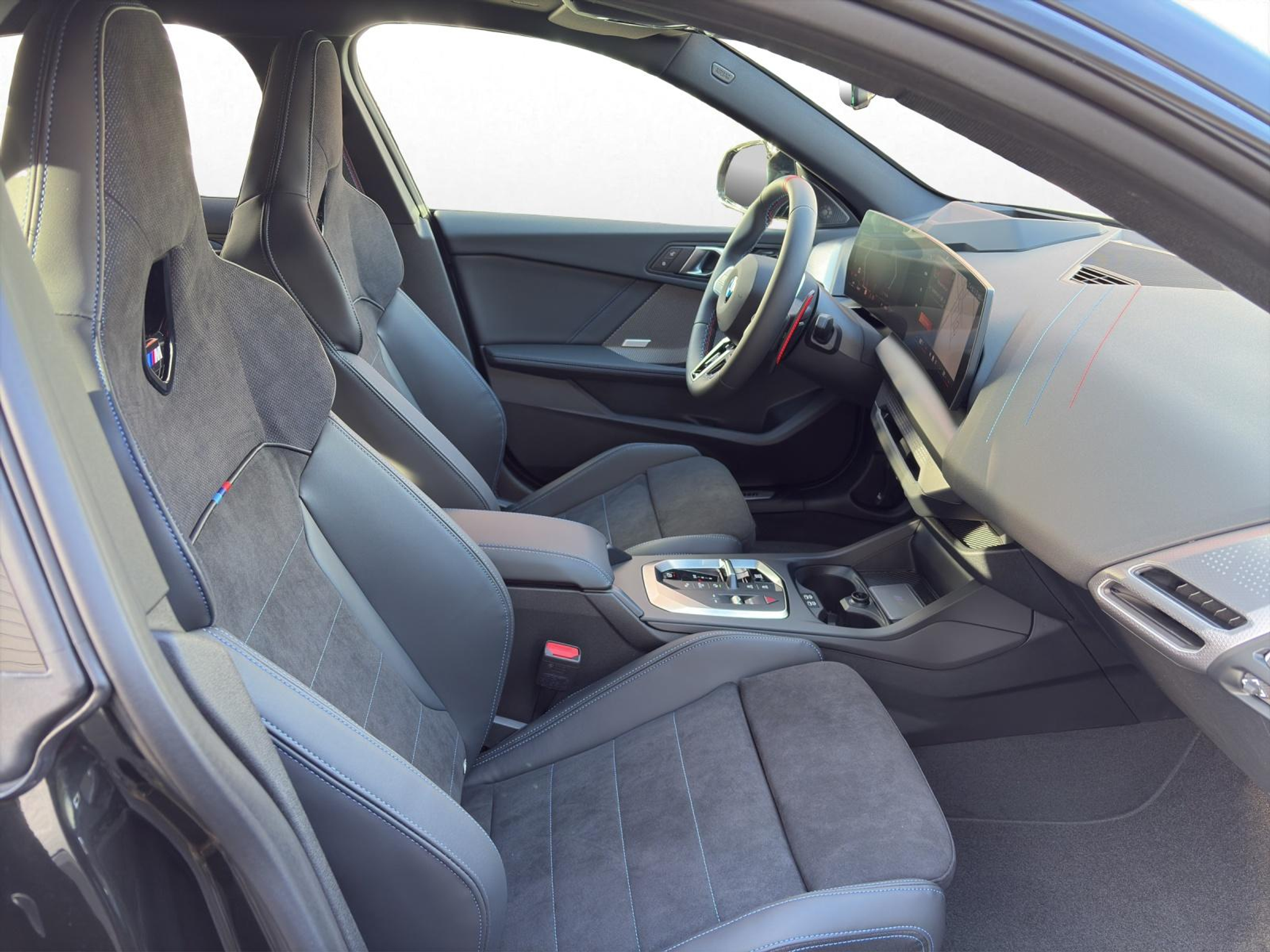 listing desktop thumbnail image 20