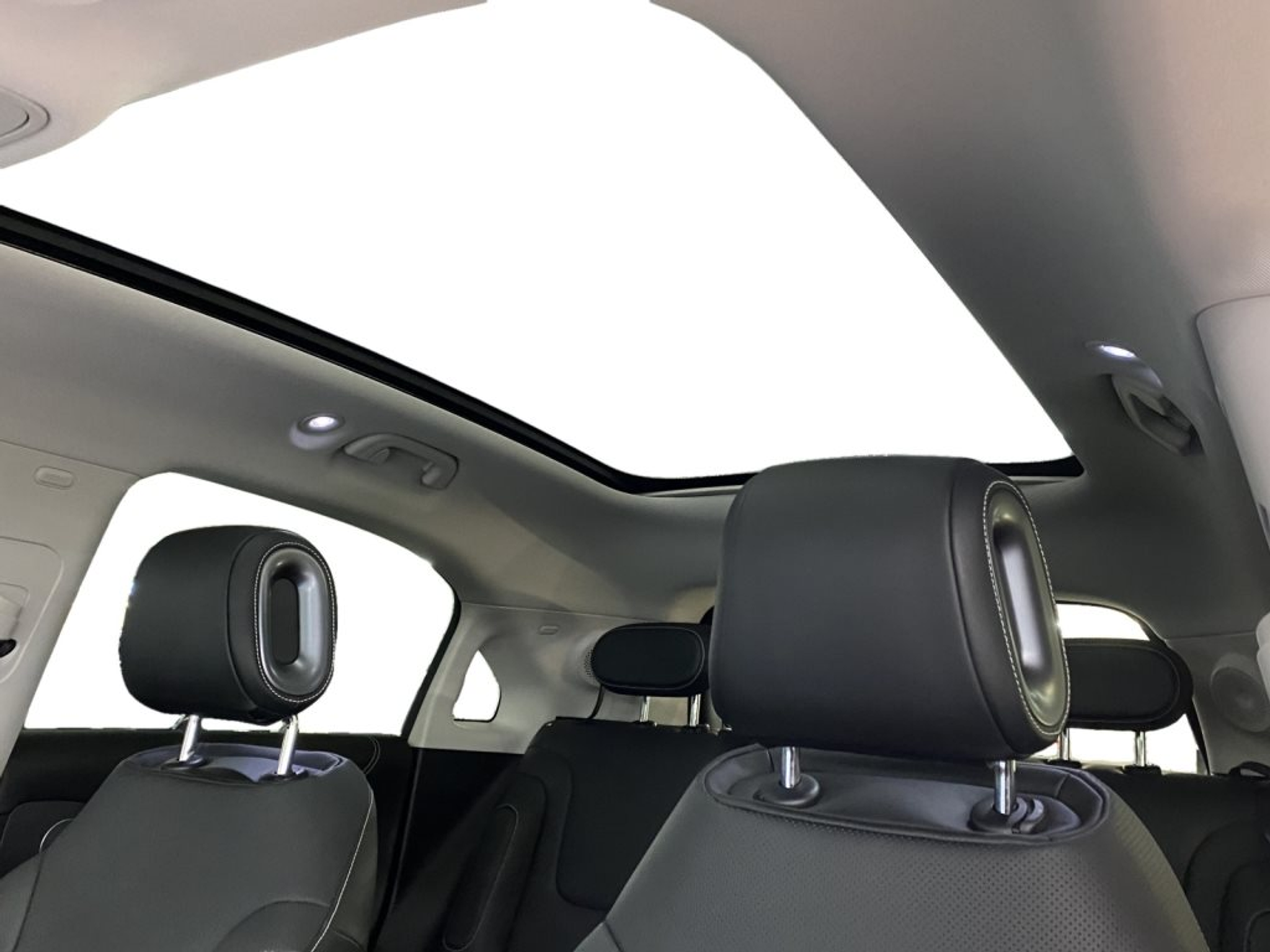 listing desktop thumbnail image 11