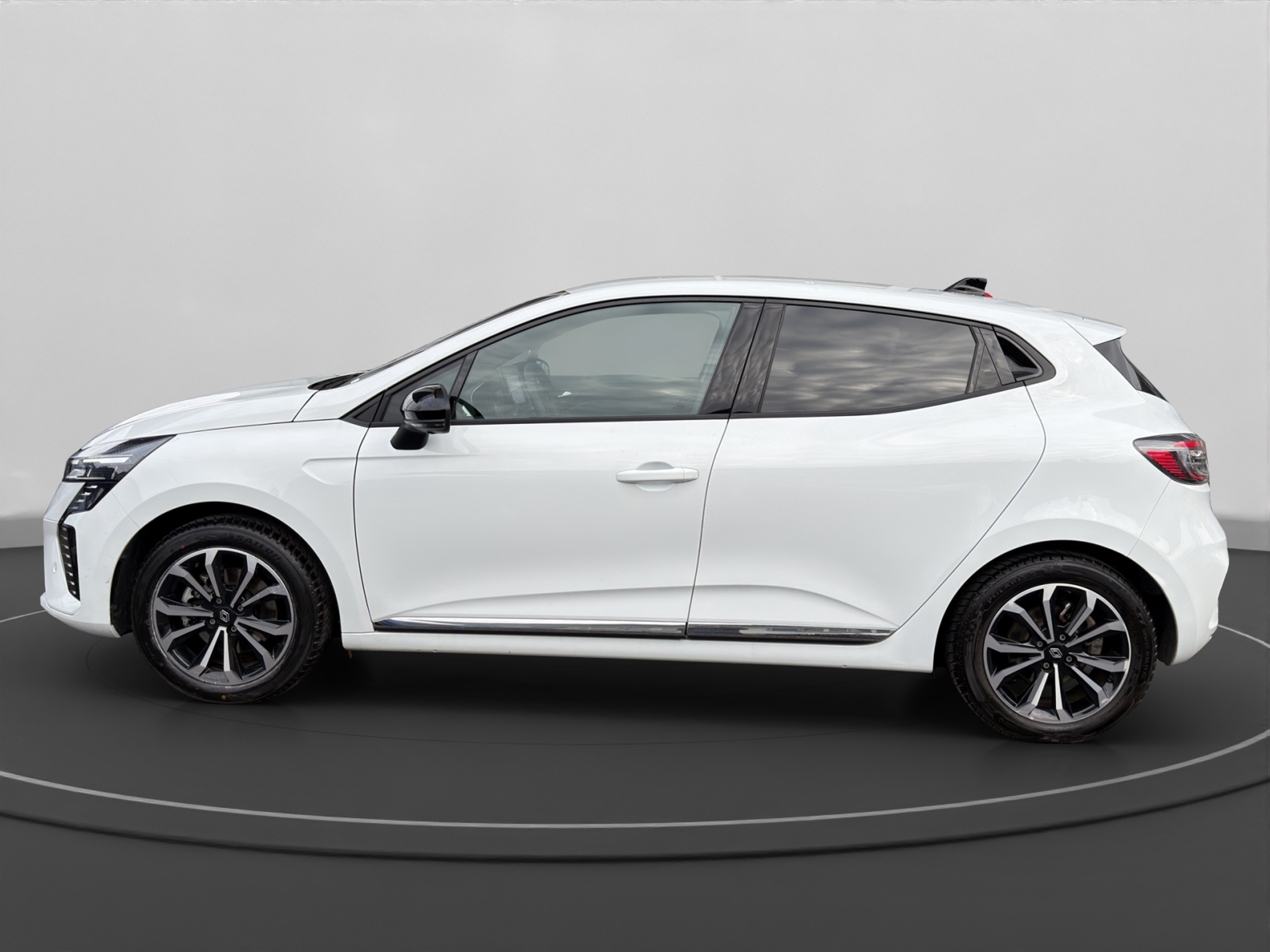 listing desktop thumbnail image 1