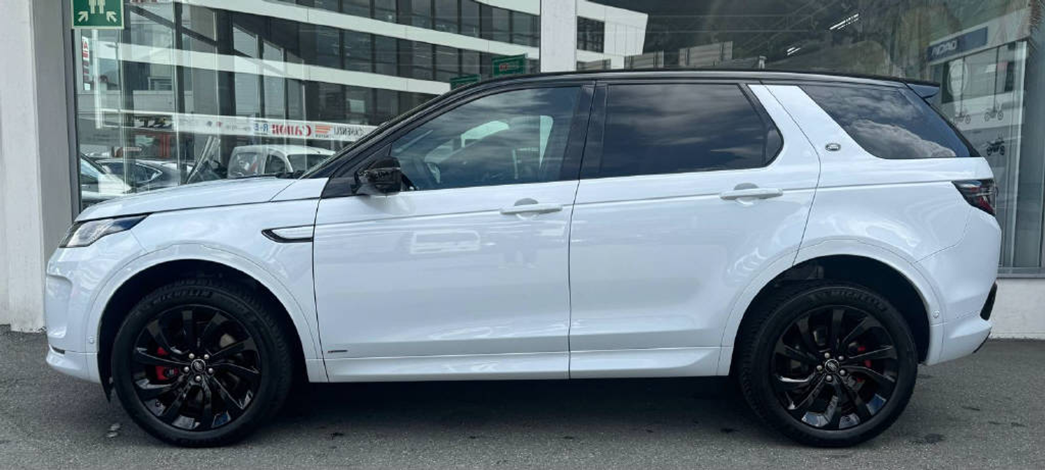 listing desktop thumbnail image 2