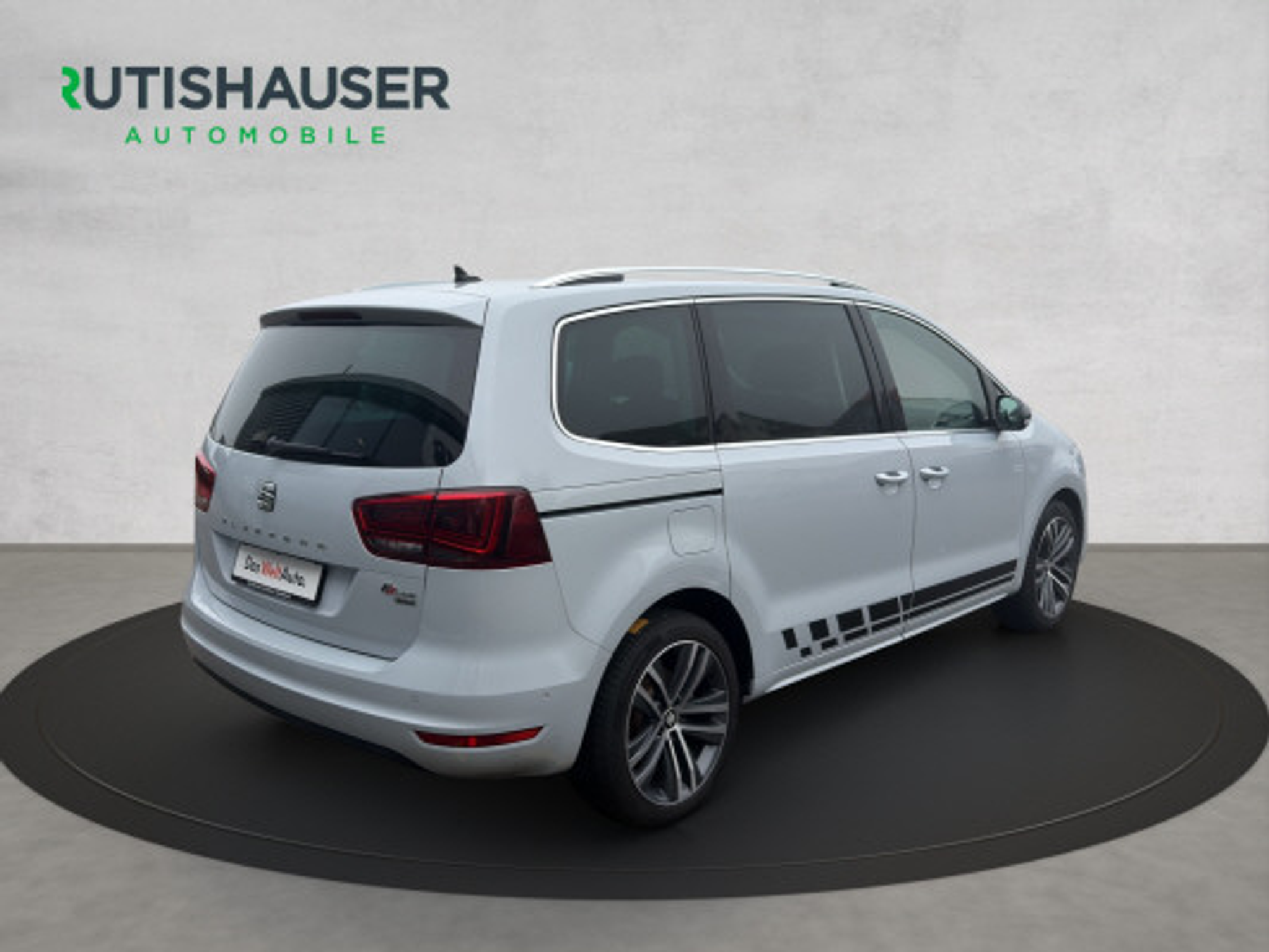 listing desktop thumbnail image 4