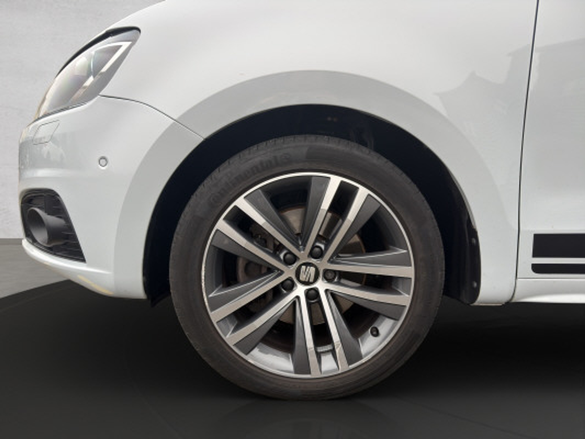 listing desktop thumbnail image 8