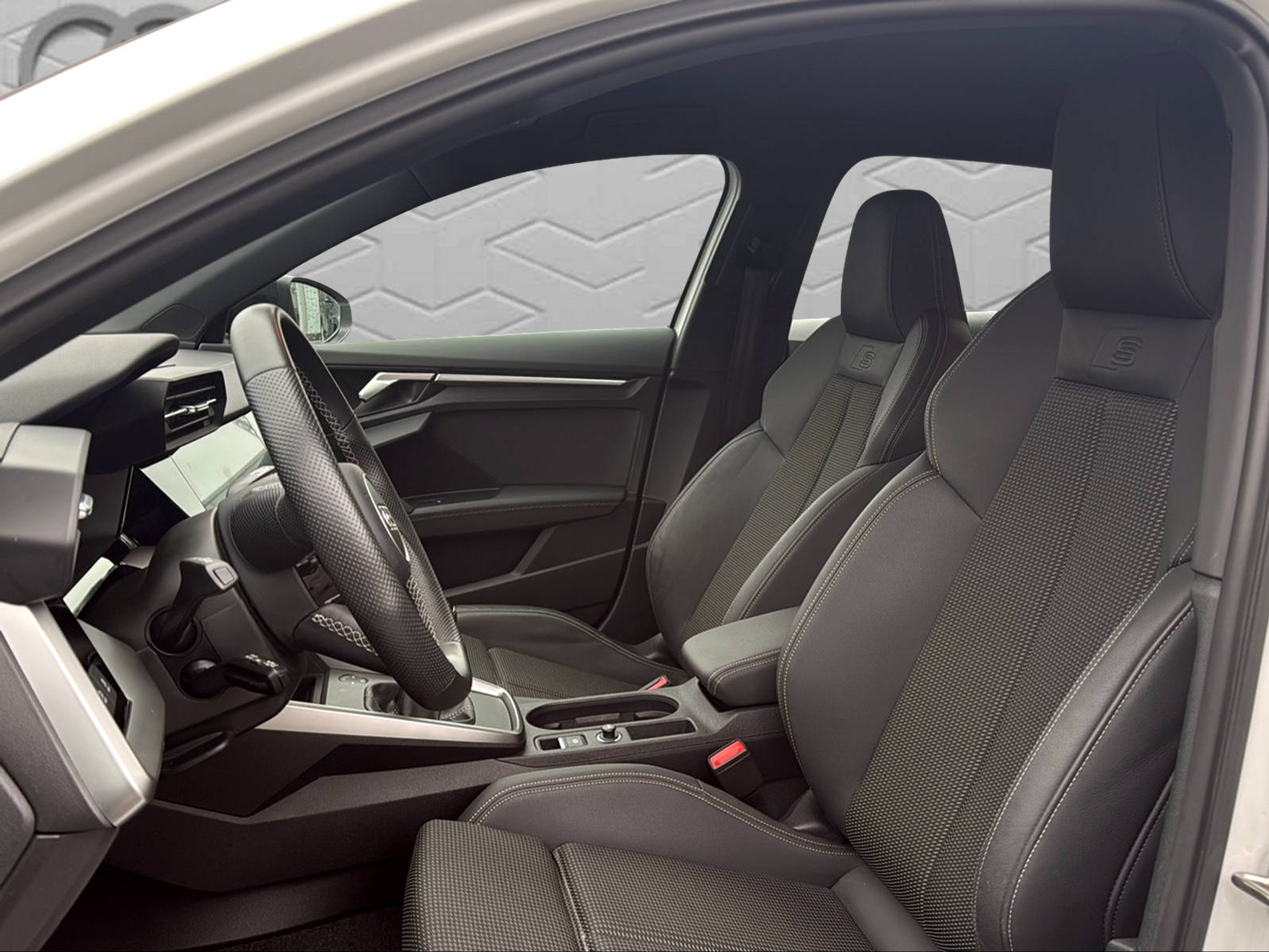 listing desktop thumbnail image 10