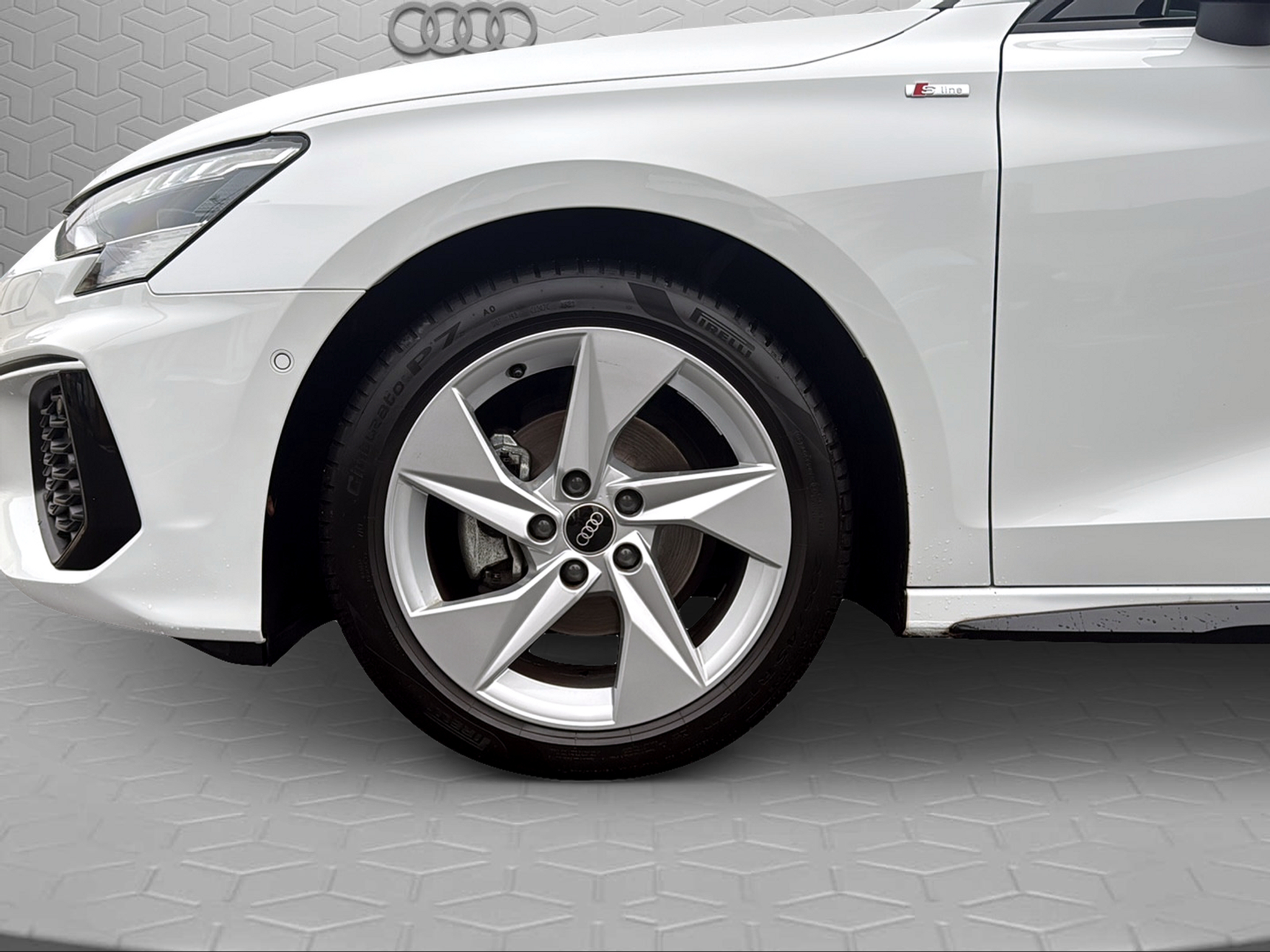 listing desktop thumbnail image 8