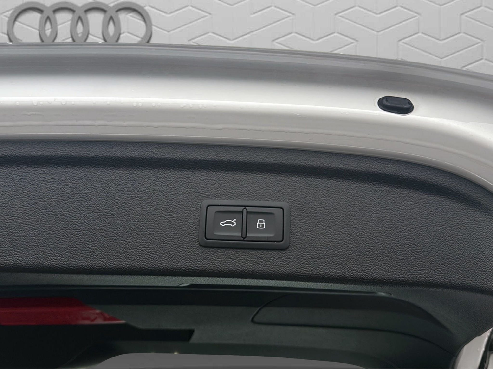 listing desktop thumbnail image 19