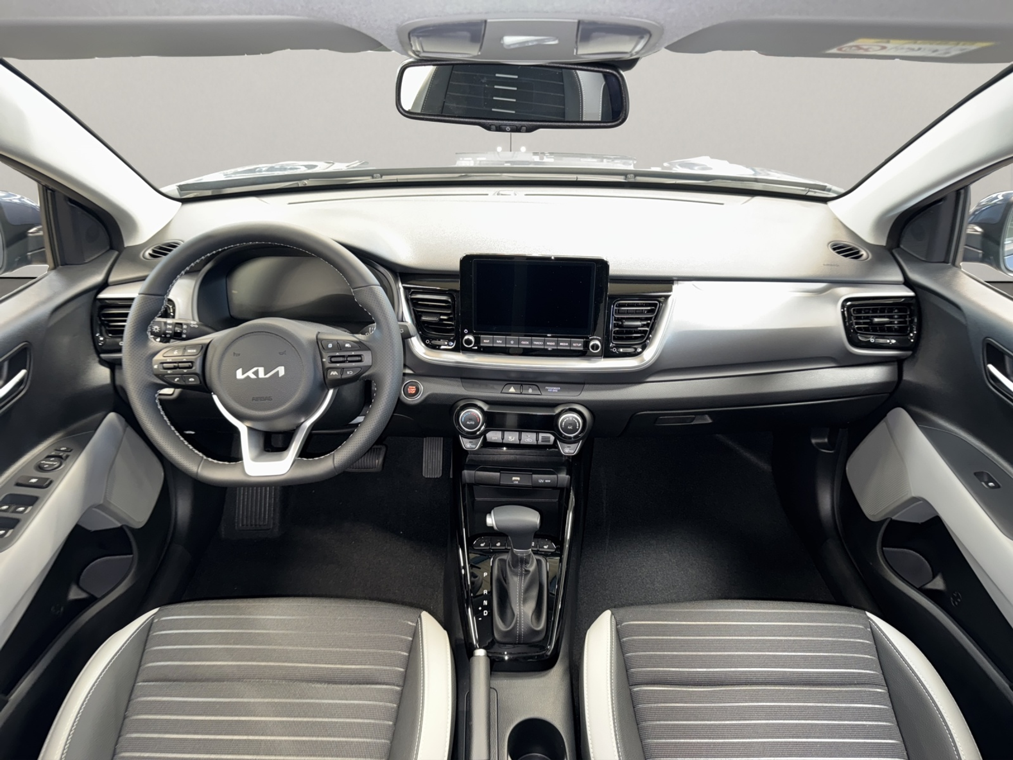 listing desktop thumbnail image 9