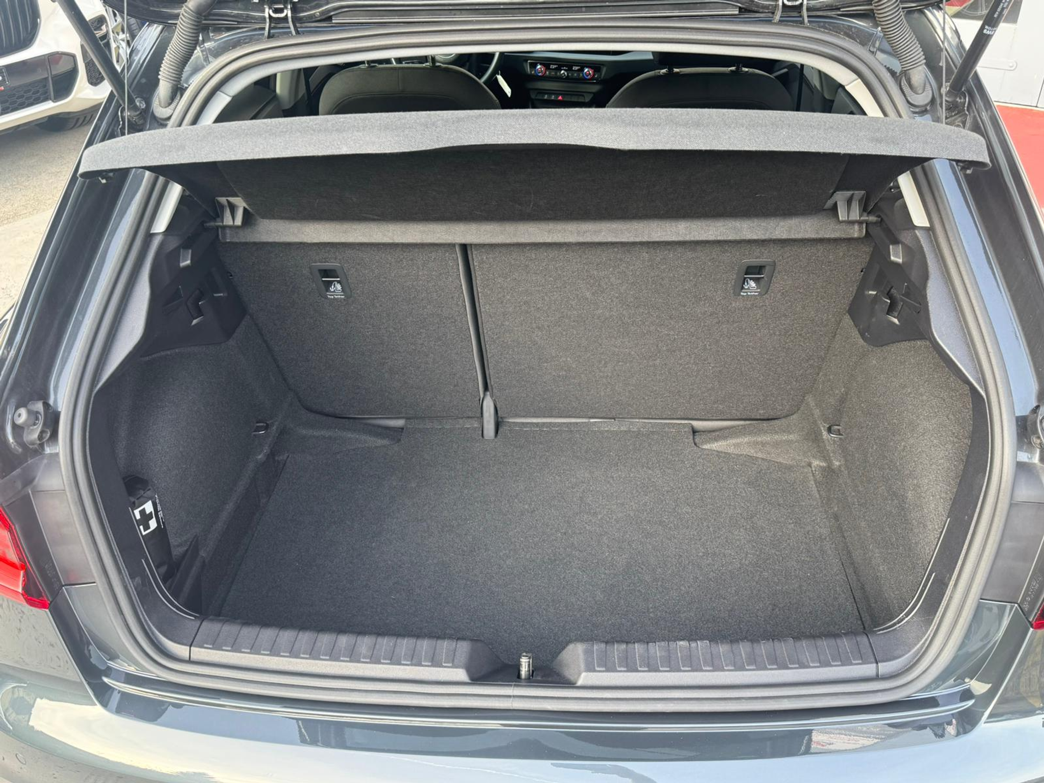 listing desktop thumbnail image 24