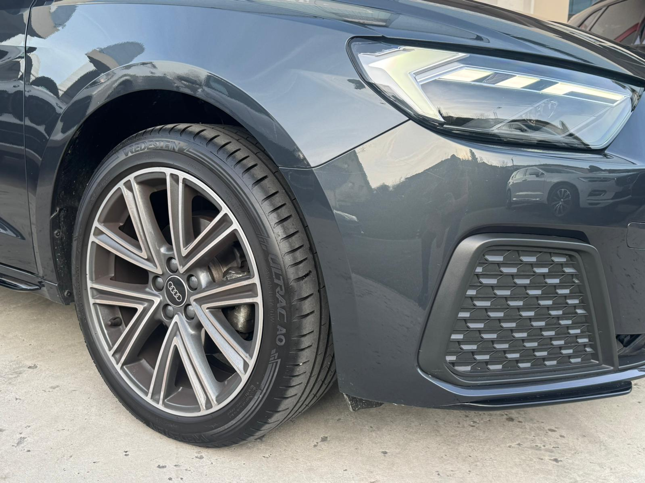 listing desktop thumbnail image 9