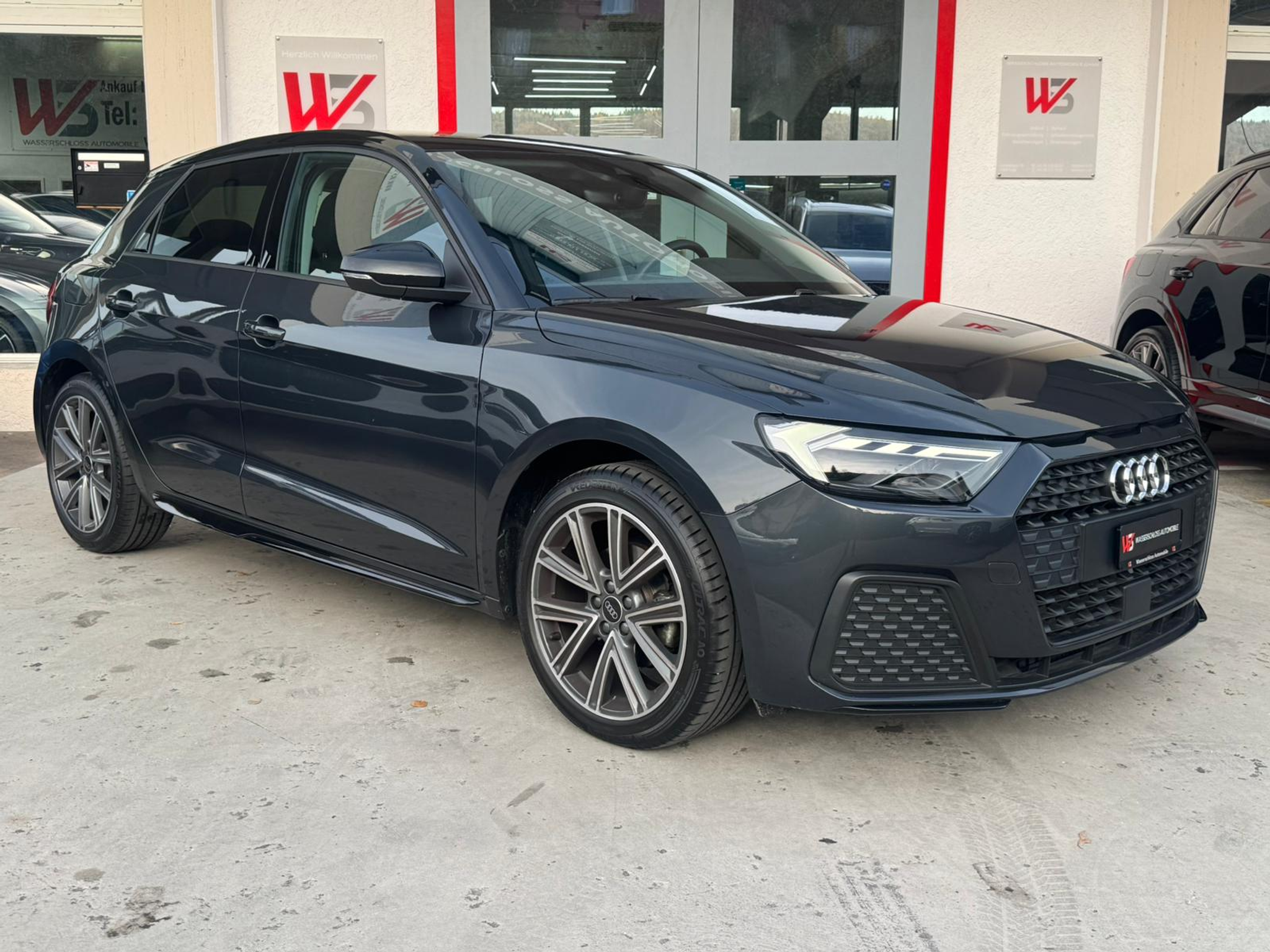 listing desktop thumbnail image 1