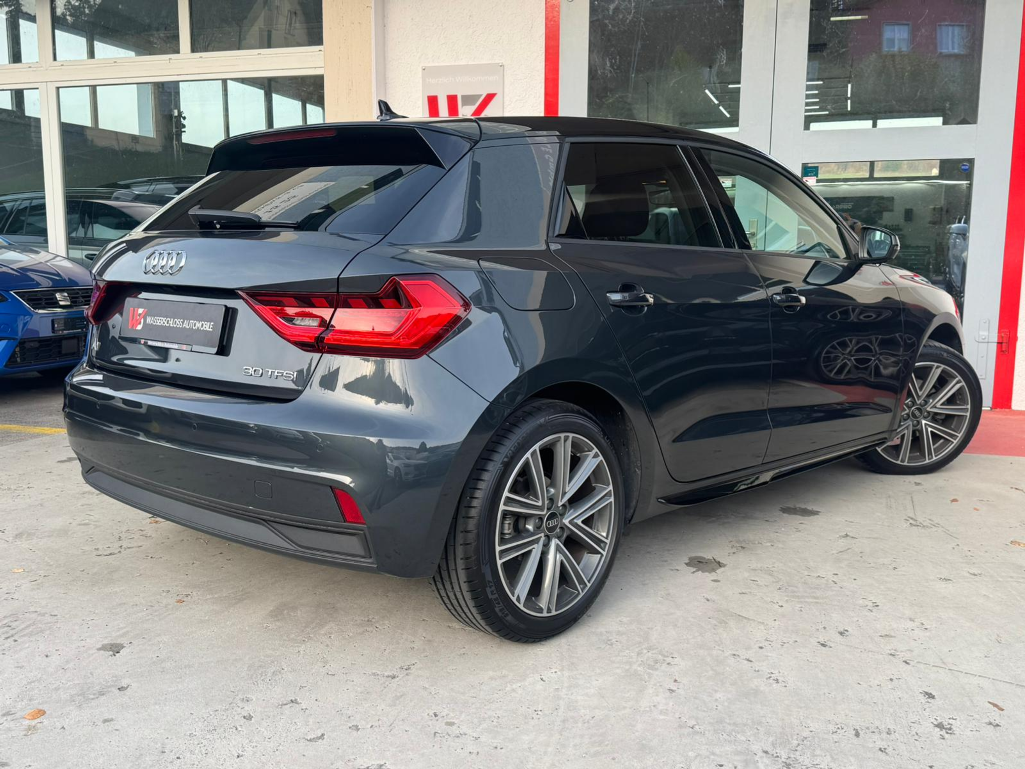 listing desktop thumbnail image 3