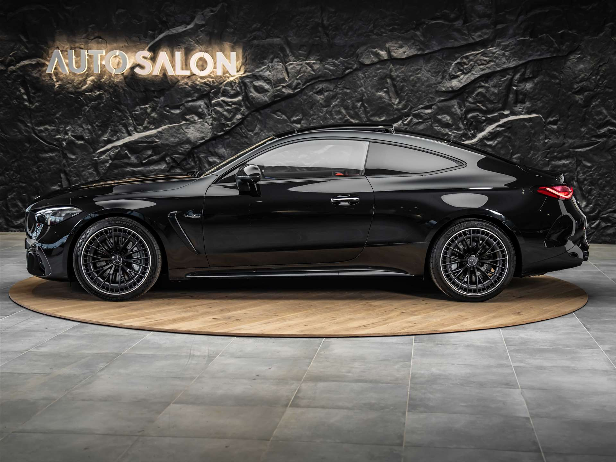 listing desktop thumbnail image 1