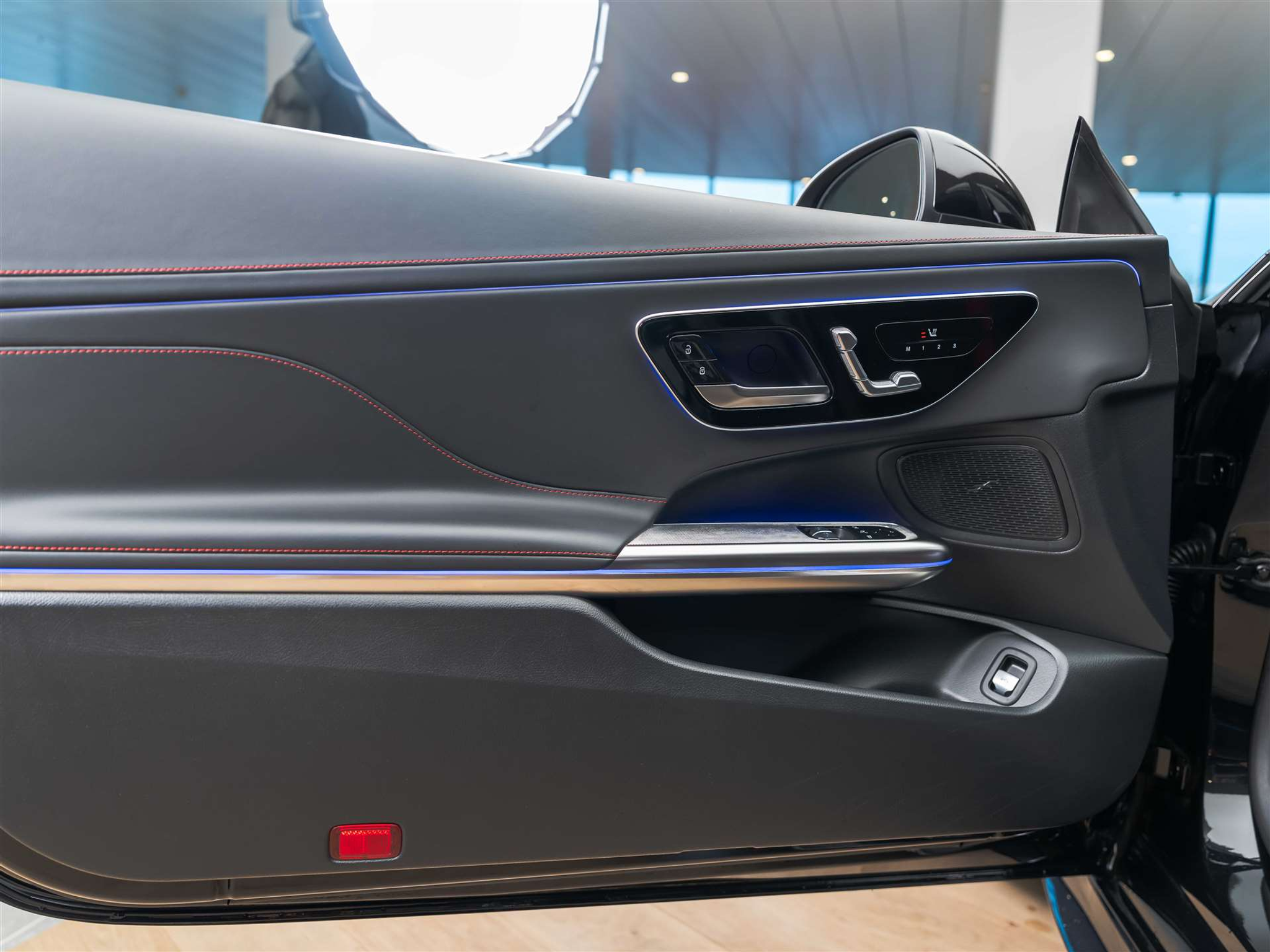 listing desktop thumbnail image 22