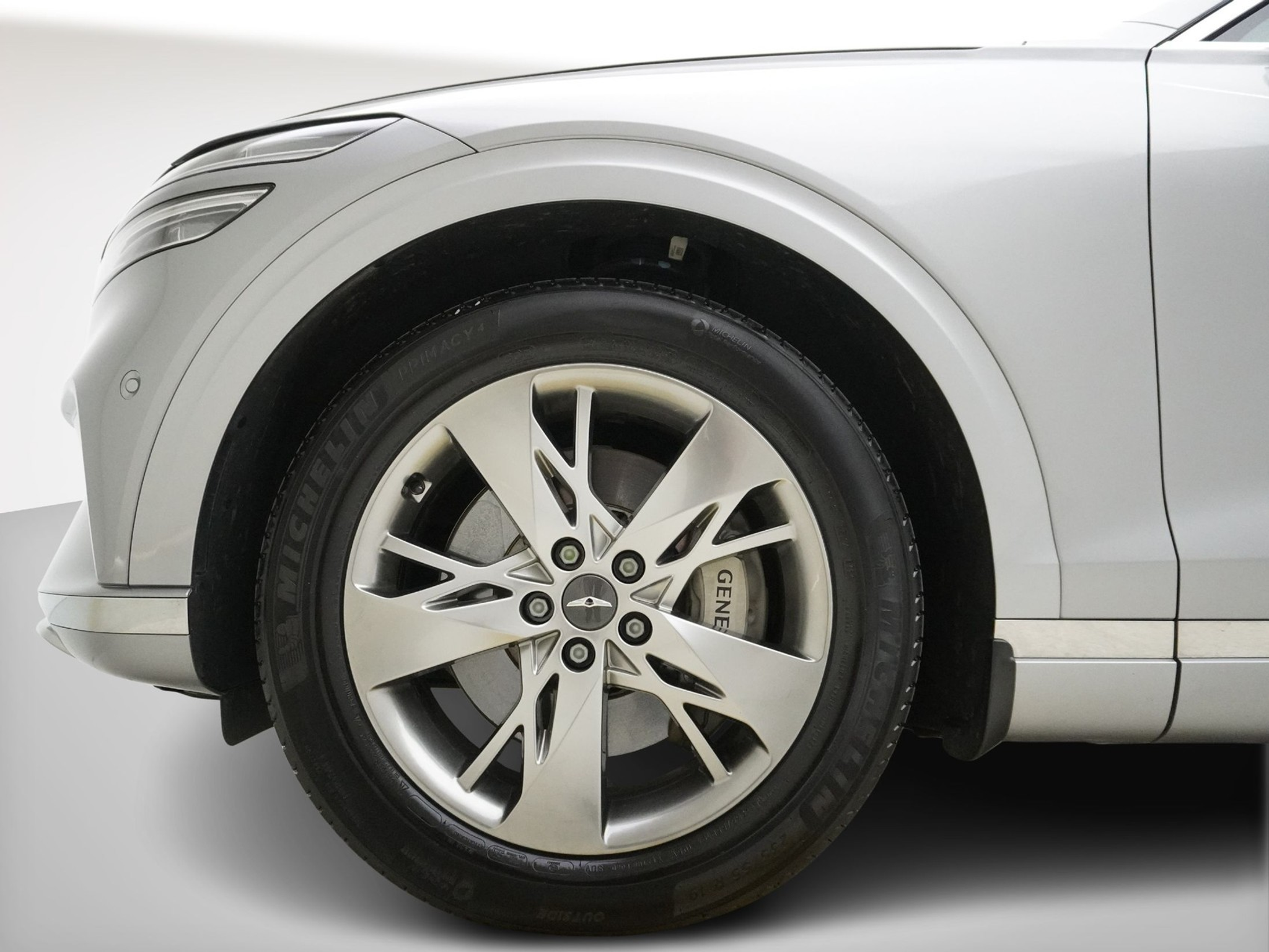 listing desktop thumbnail image 6