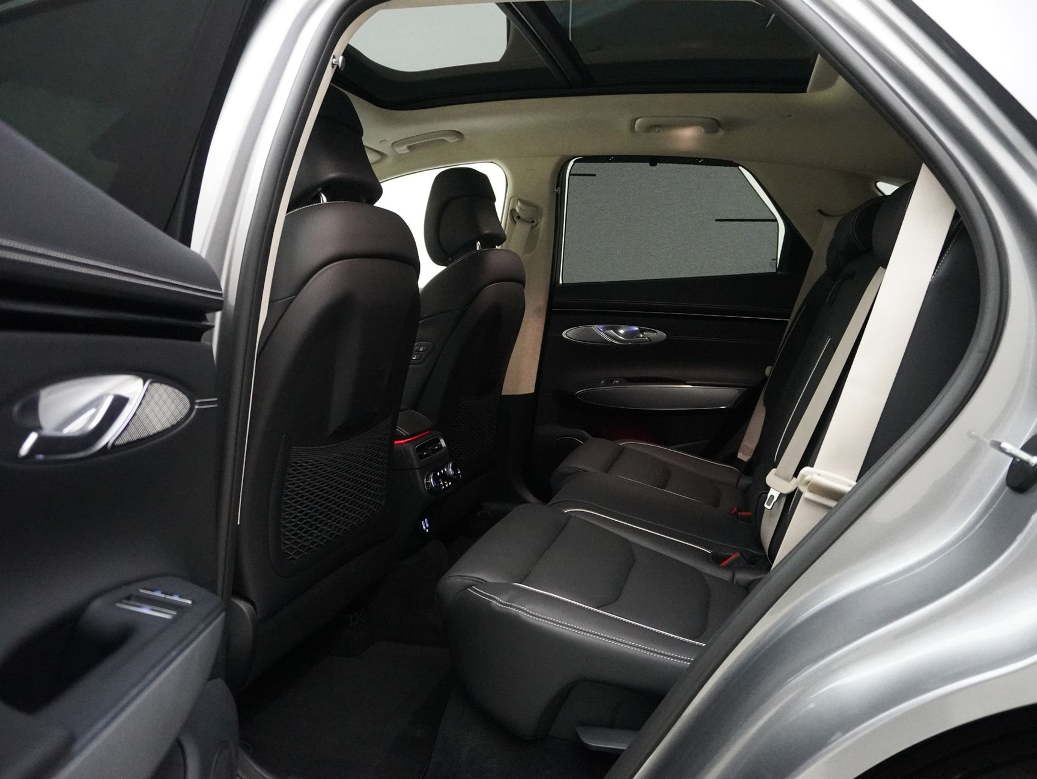 listing desktop thumbnail image 10